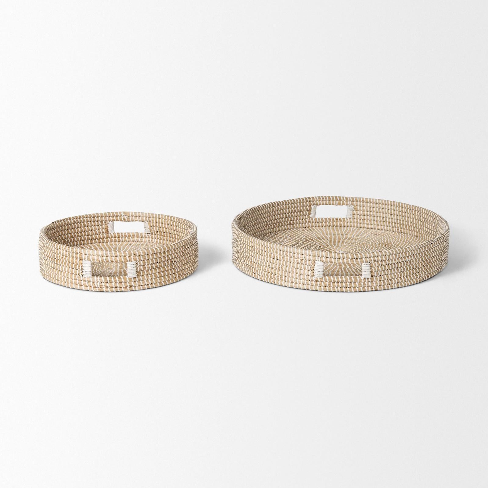 Mercana Kalama Large Round Seagrass Trays w/ Handles- Set of 2