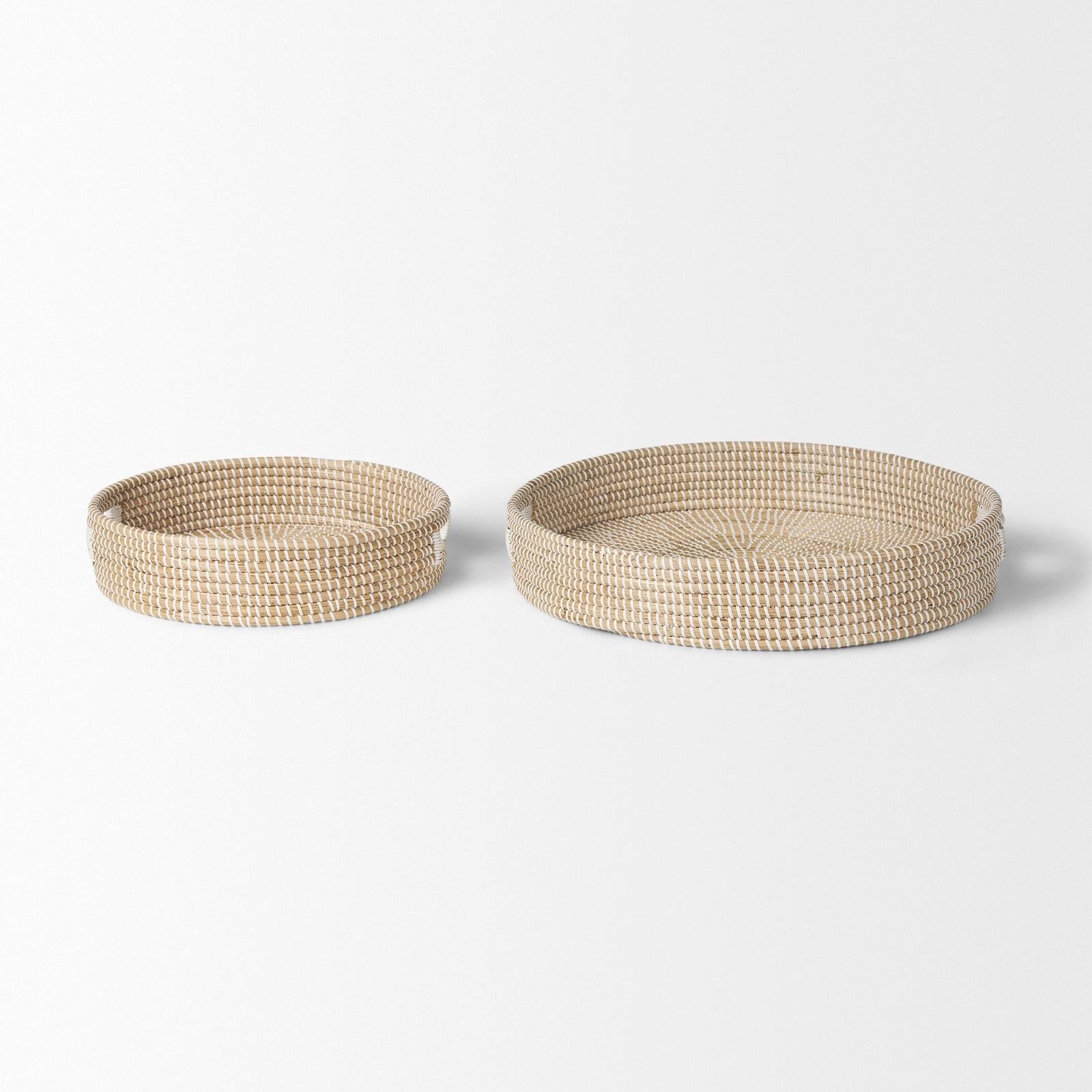 Mercana Kalama Large Round Seagrass Trays w/ Handles- Set of 2