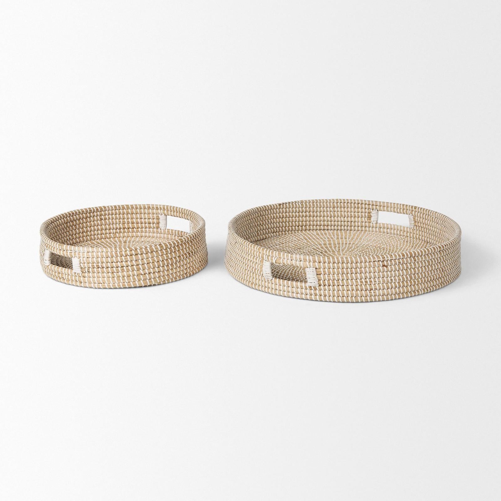 Mercana Kalama Large Round Seagrass Trays w/ Handles- Set of 2