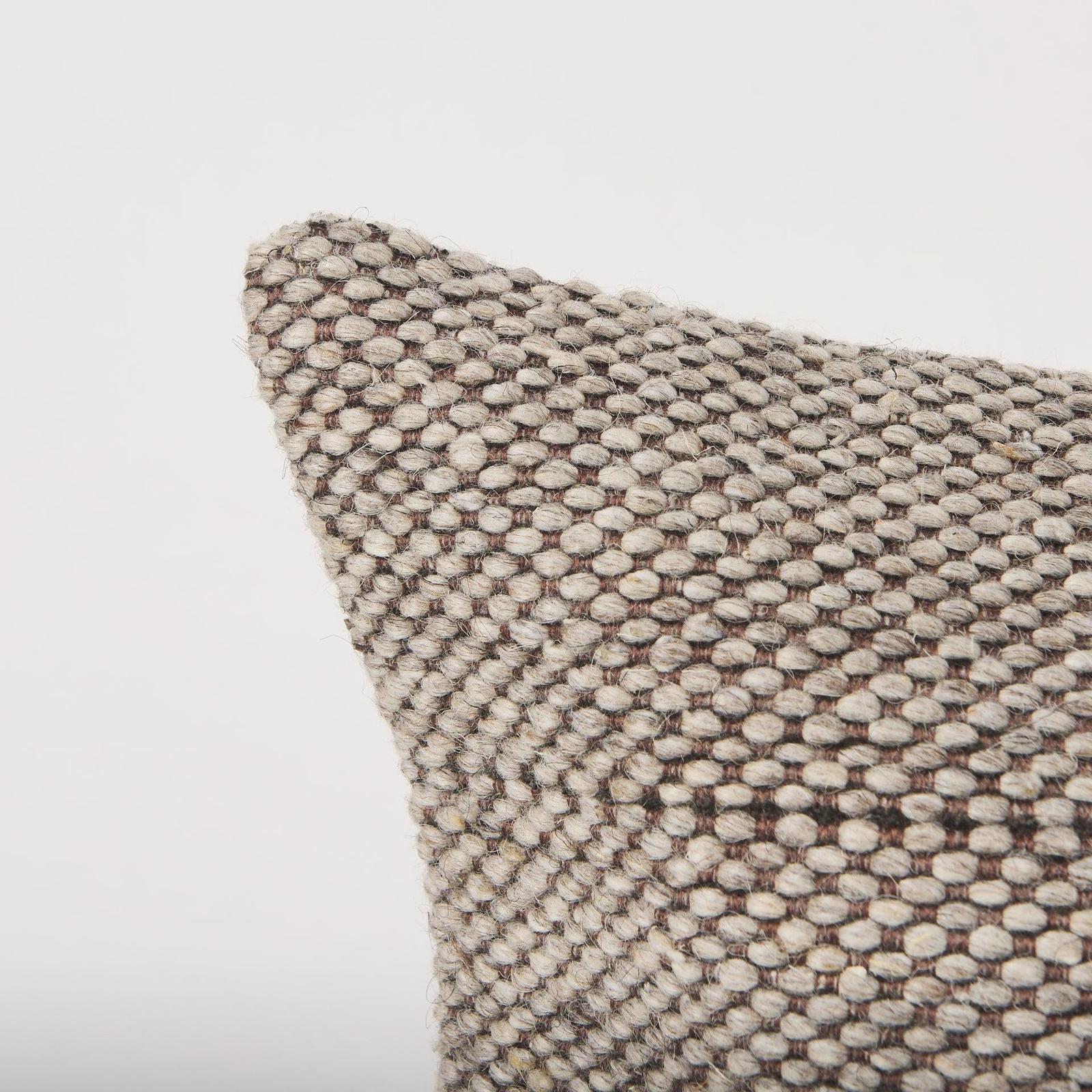 Mercana Kyle Pillow Cover