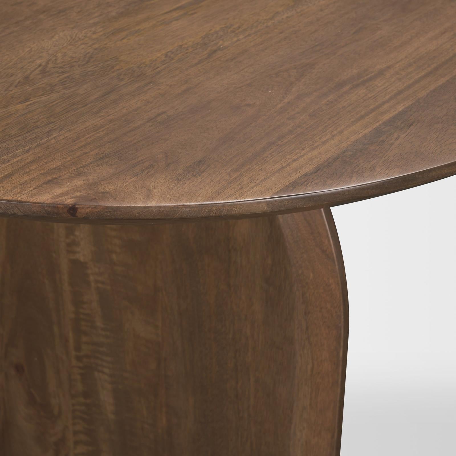 Mercana Isla Oval Dining Table