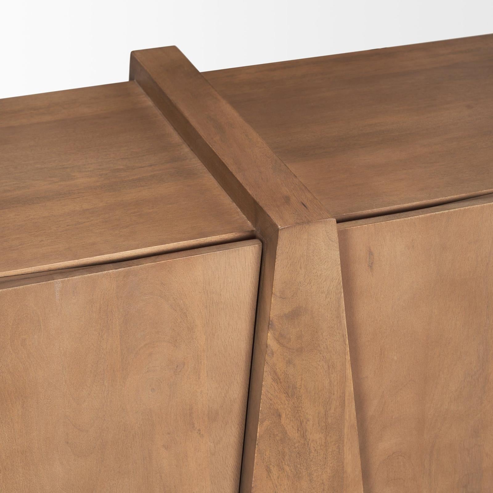Mercana Eula Medium Brown Wood 4-Door Sideboard TOP