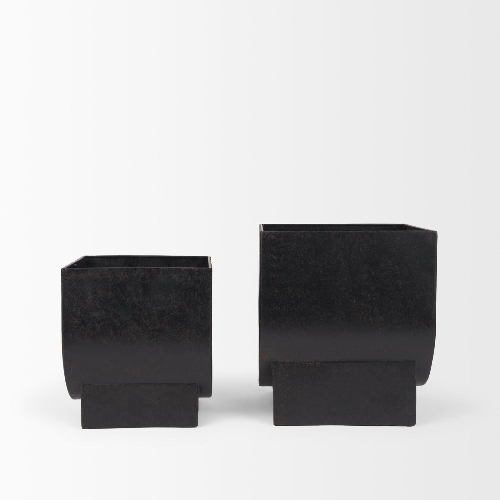 Mercana Medina Antiqued Black Metal Planters - Set of 2 Clearance