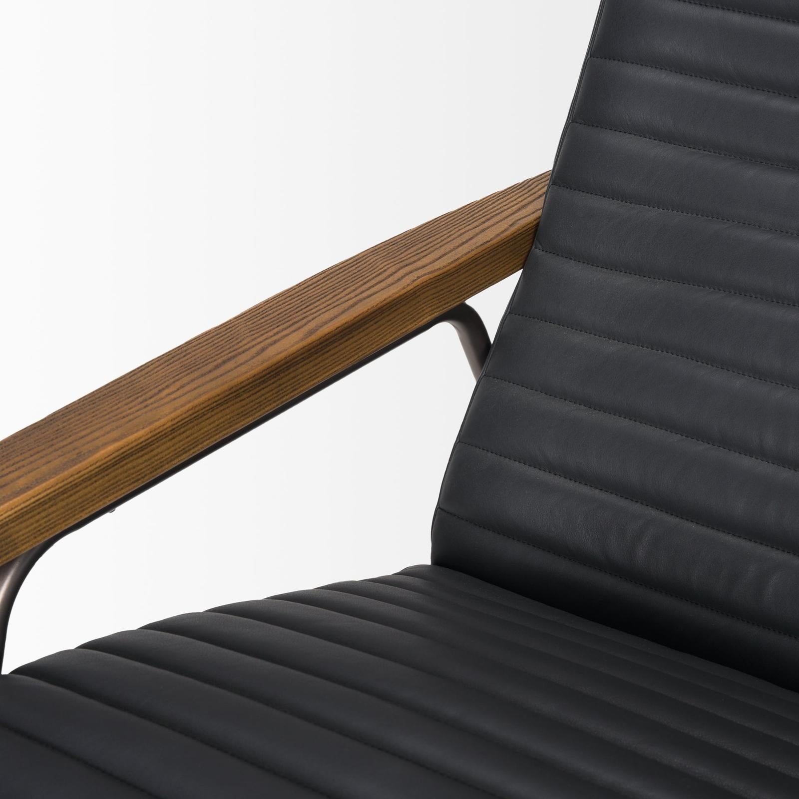 Mercana Grosjean Accent Chair Clearance