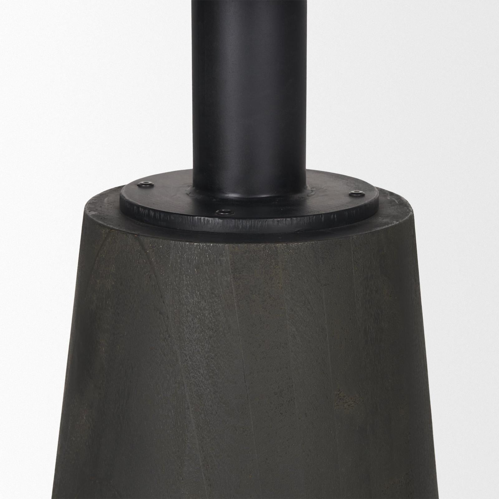 Mercana Maxwell Round Accent Pedestal Bistro Table