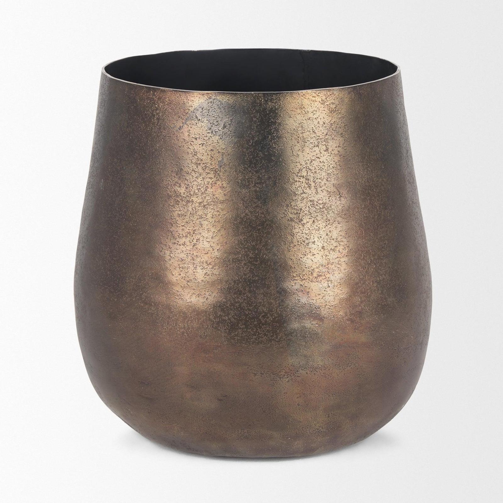 Mercana Quade Gold Metal Planter