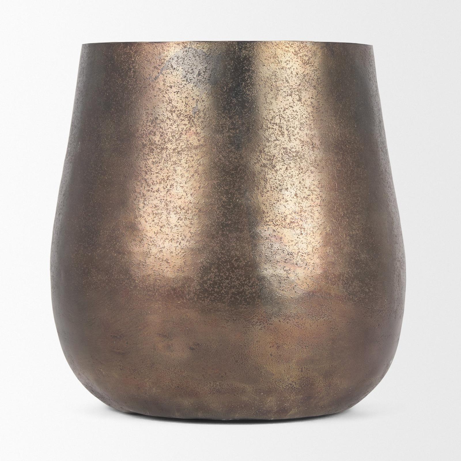 Mercana Quade Gold Metal Planter