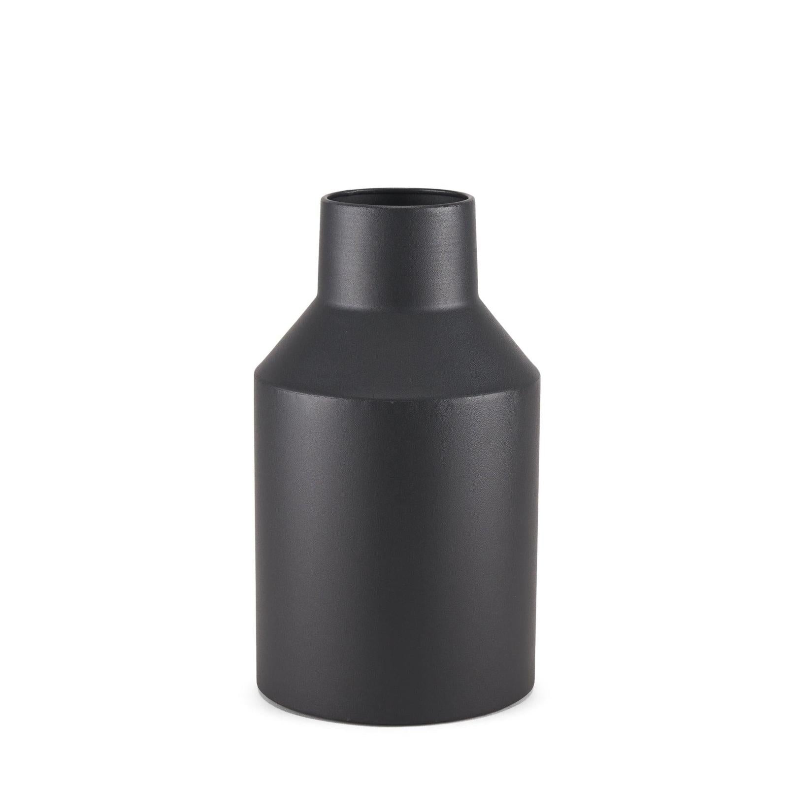 Mercana Tosca Matte Black Metal Vase