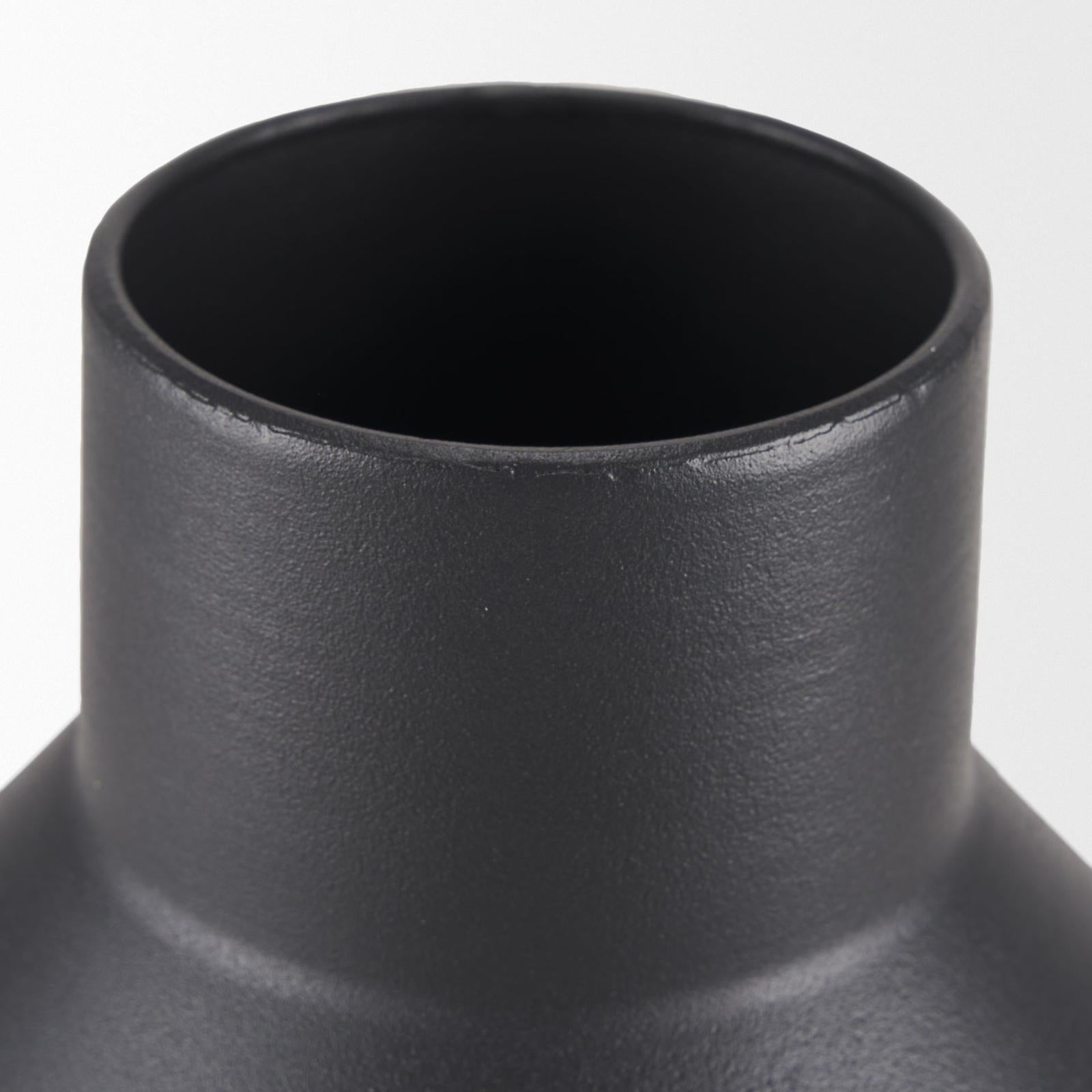 Mercana Tosca Matte Black Metal Vase