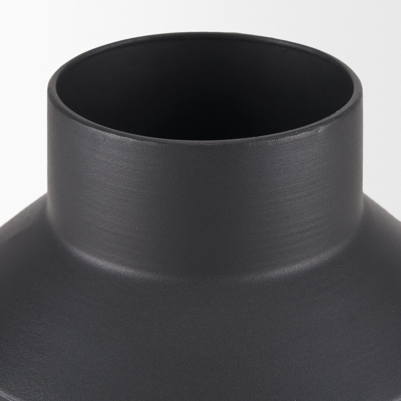 Mercana Tosca Matte Black Metal Vase
