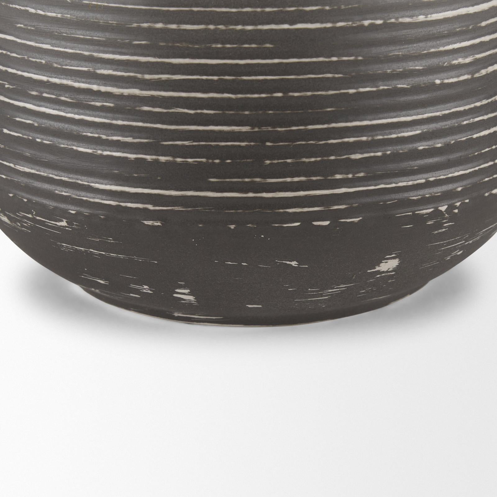 Mercana Toru White w/ Grey Ombre Metal Vase