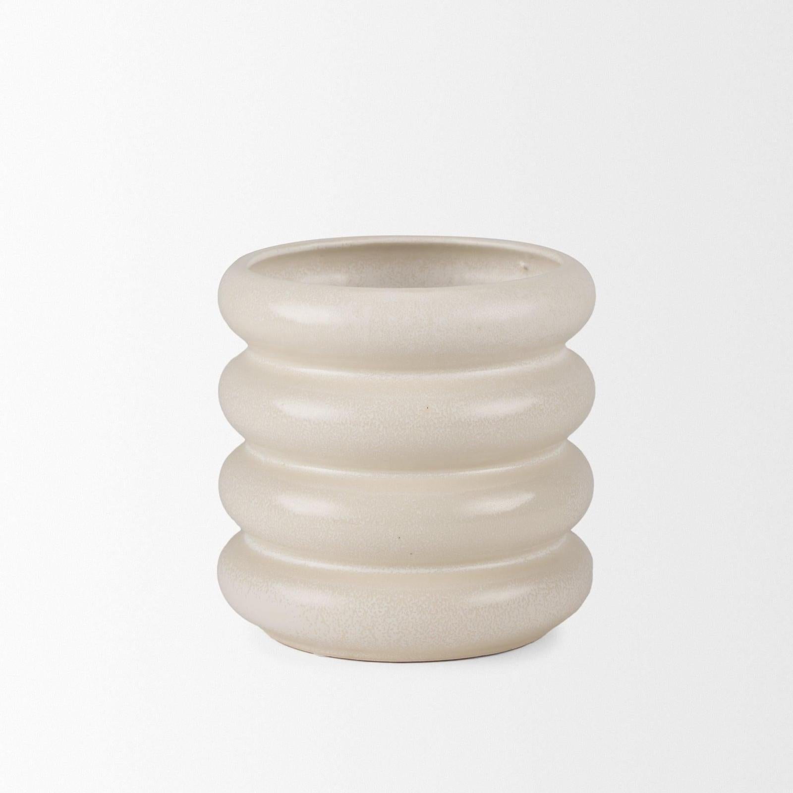 Mercana Twyla Cream Glazed Ring Pot
