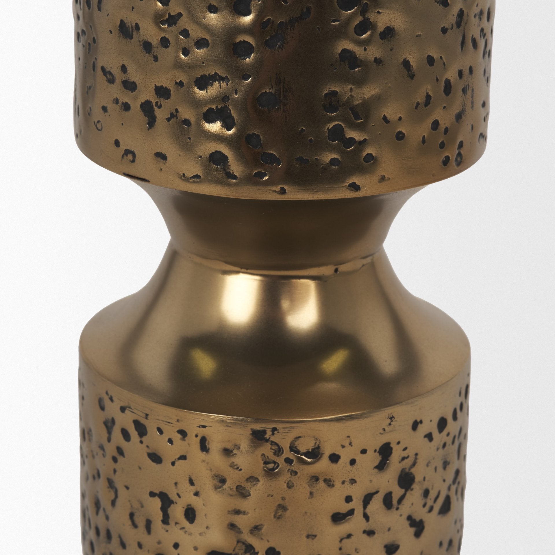 Mercana Akira Metal Pillar Candle Holder