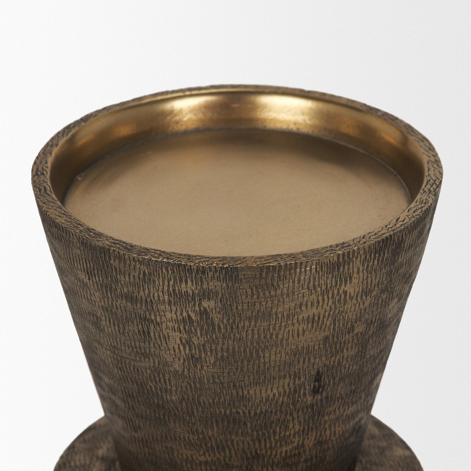 Mercana Odilia Metal Geometric Pillar Candle Holder