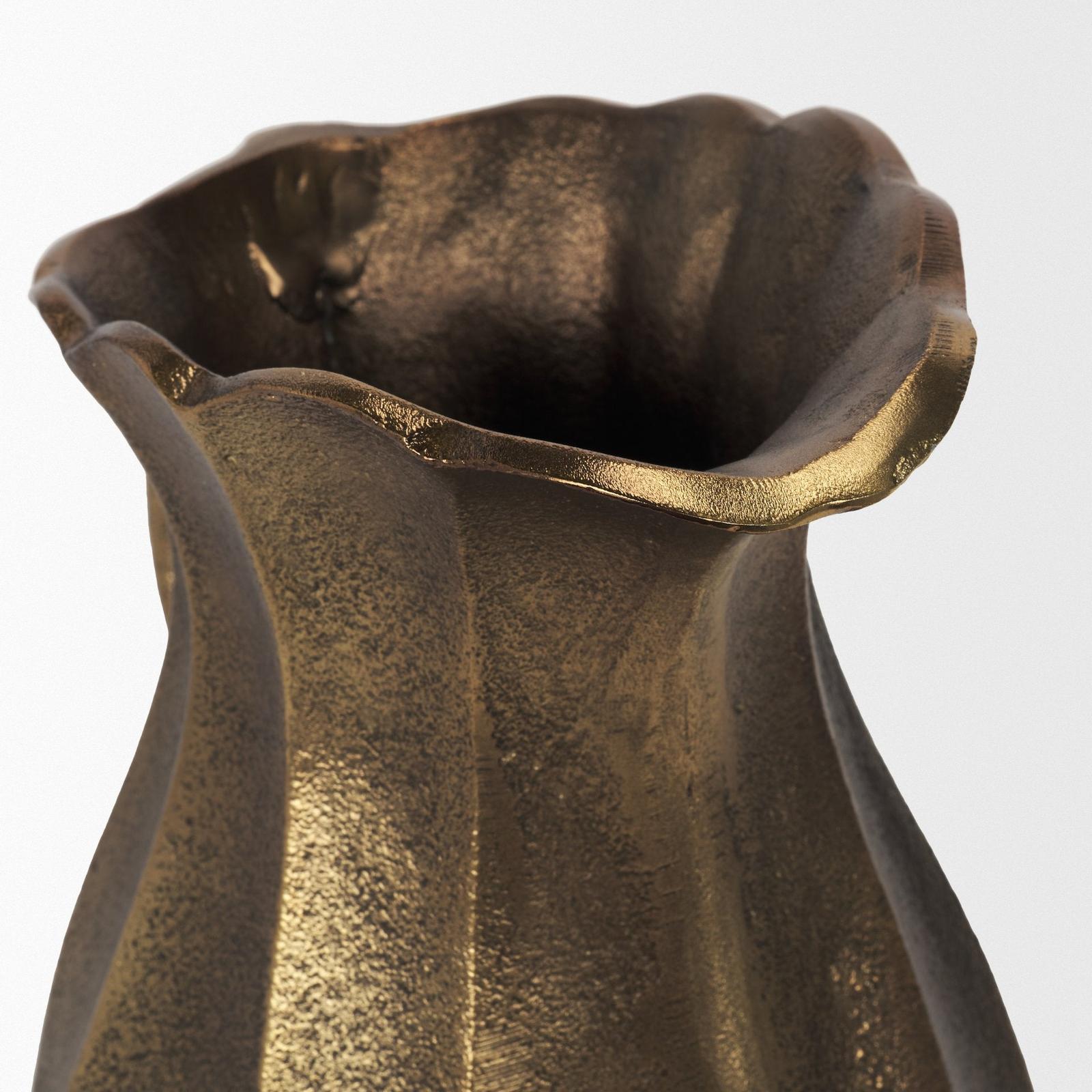 Mercana Anya Scalloped Petal Cast Metal Jug