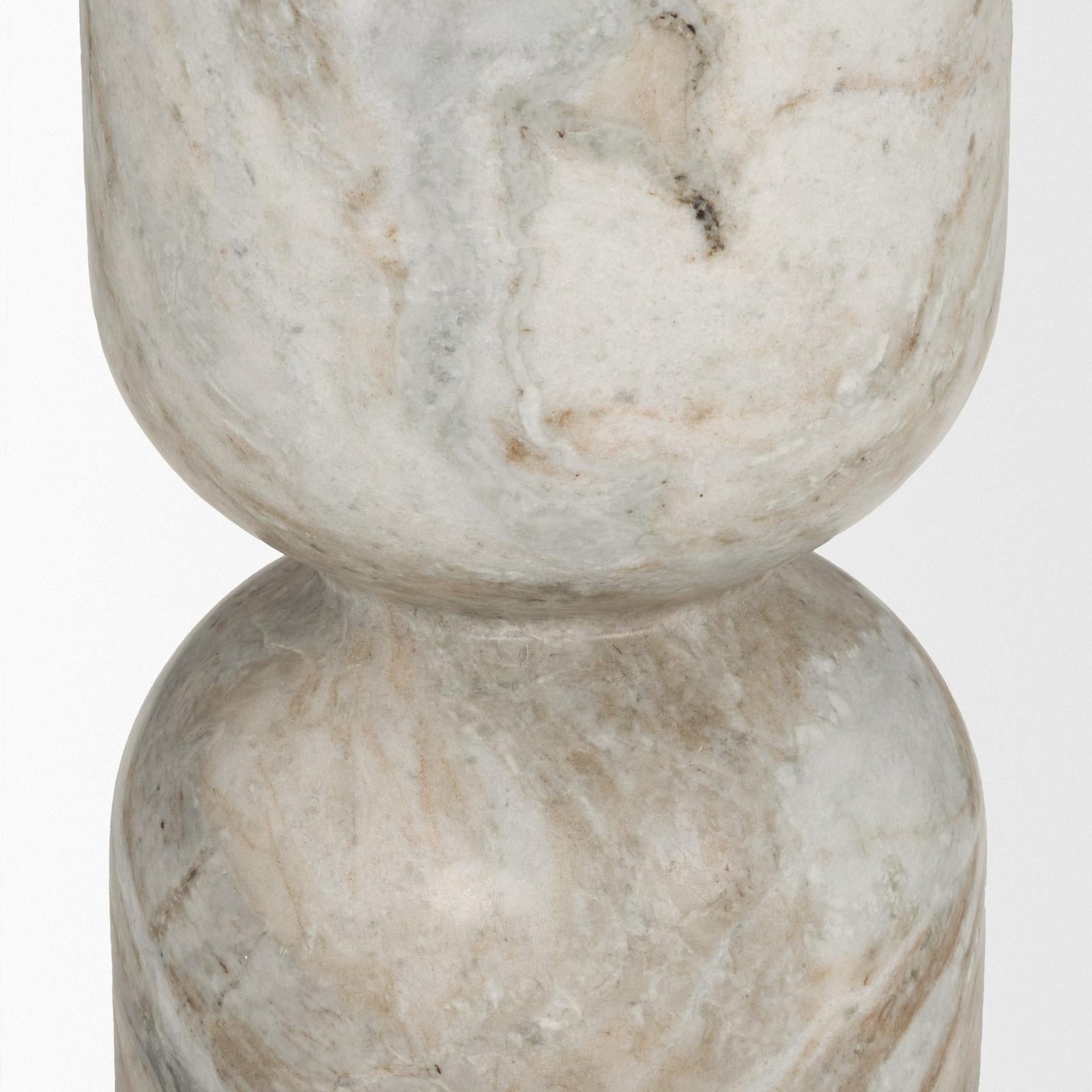 Mercana Nylah Round Accent Table