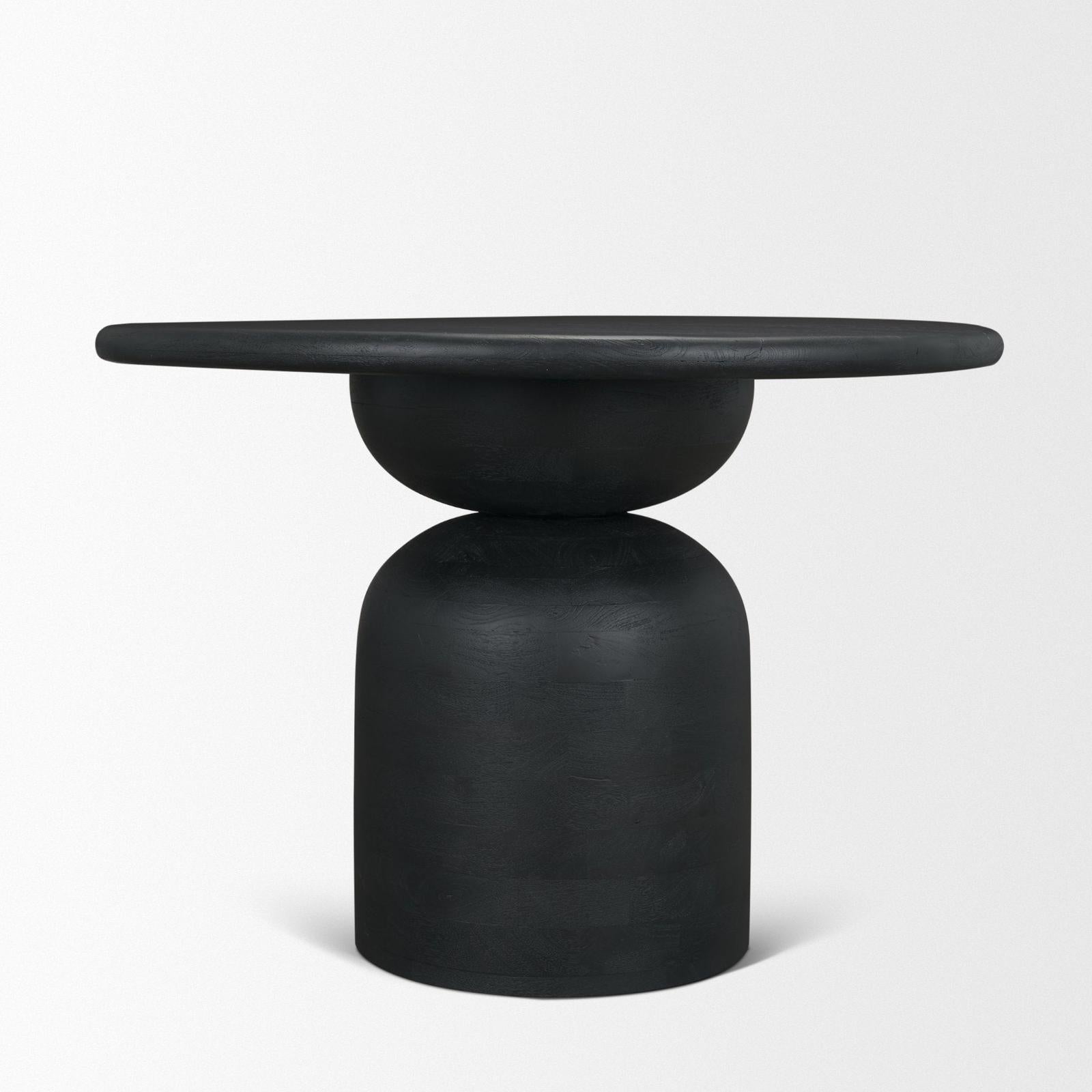 Mercana Atlas Pedestal Base Round Dining Table