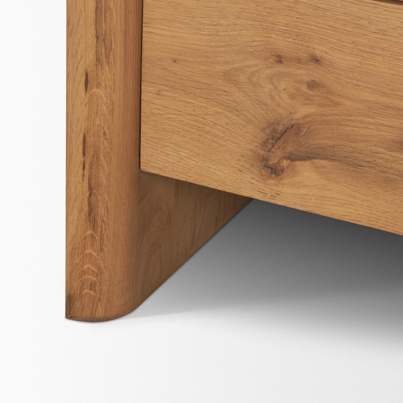 Mercana Belford 6-Drawer Dresser