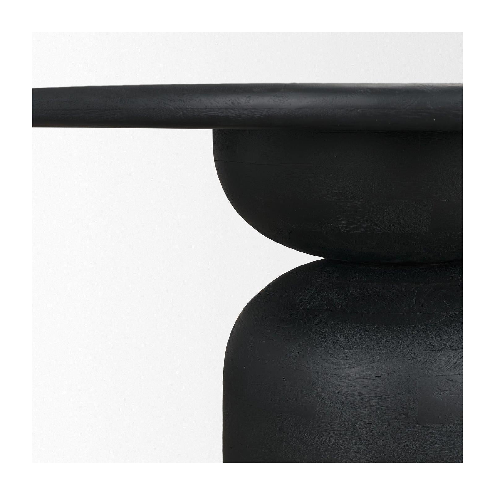 Mercana Atlas Pedestal Base Round Dining Table