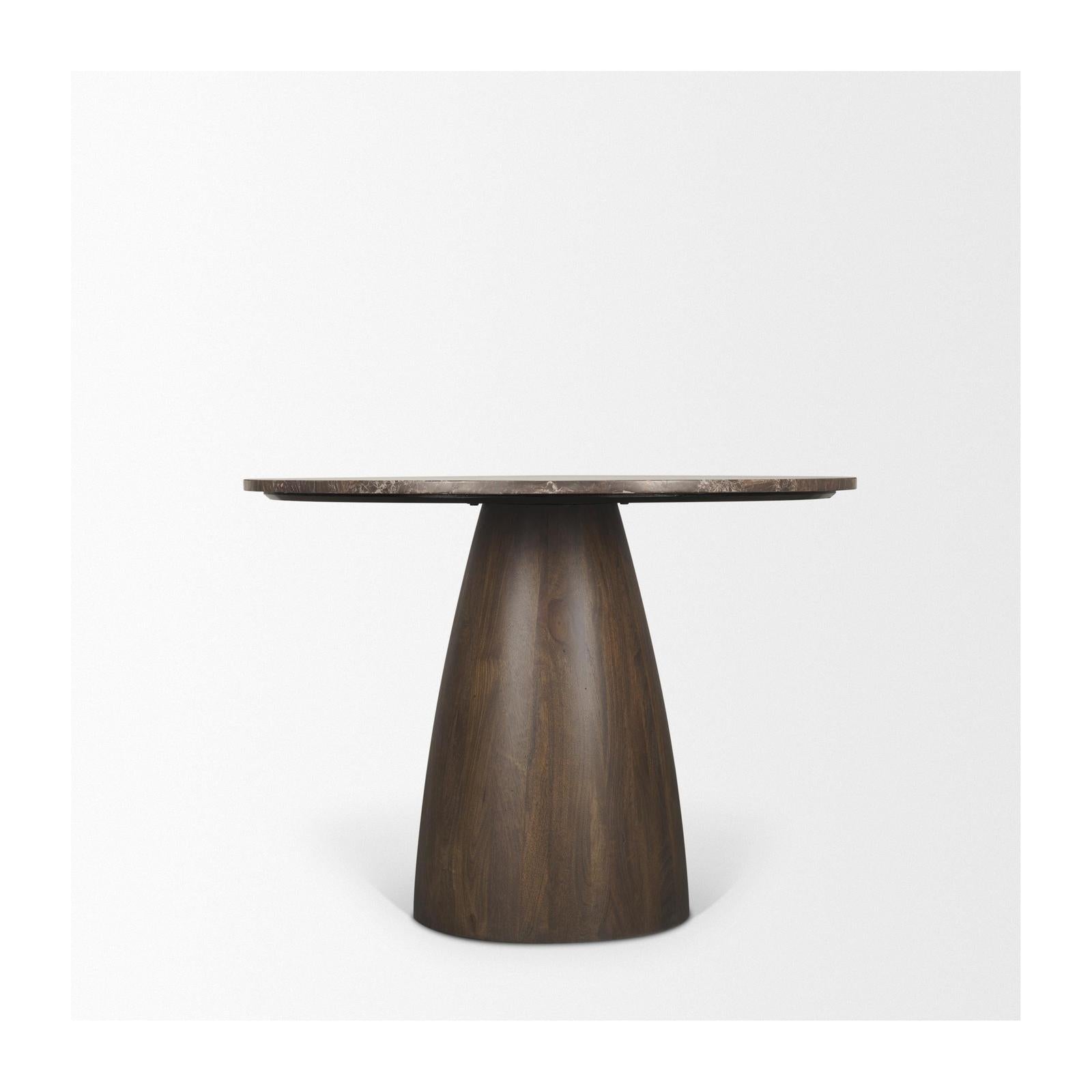 Mercana Allyson Round Pedestal Dining Table