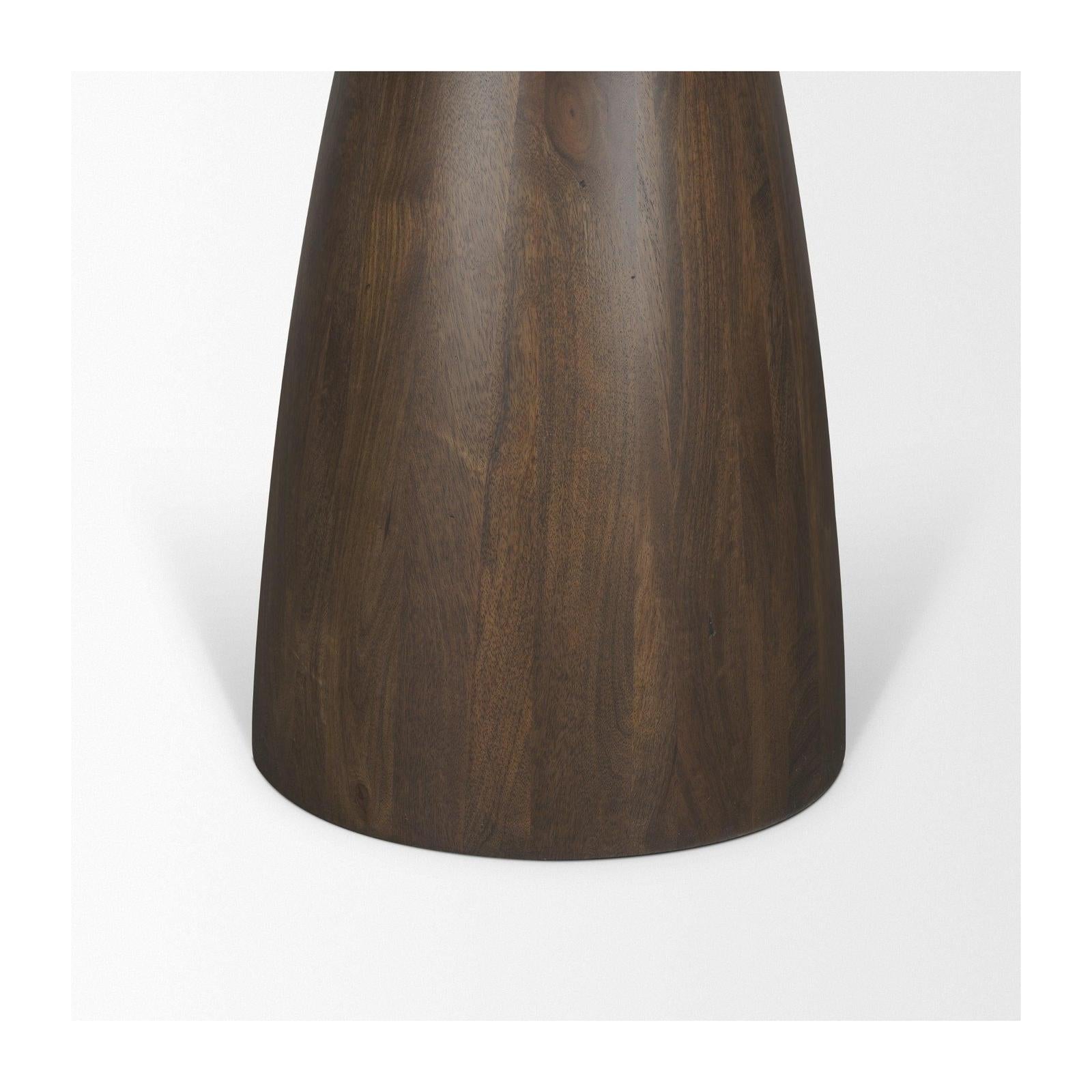 Mercana Allyson Round Pedestal Dining Table