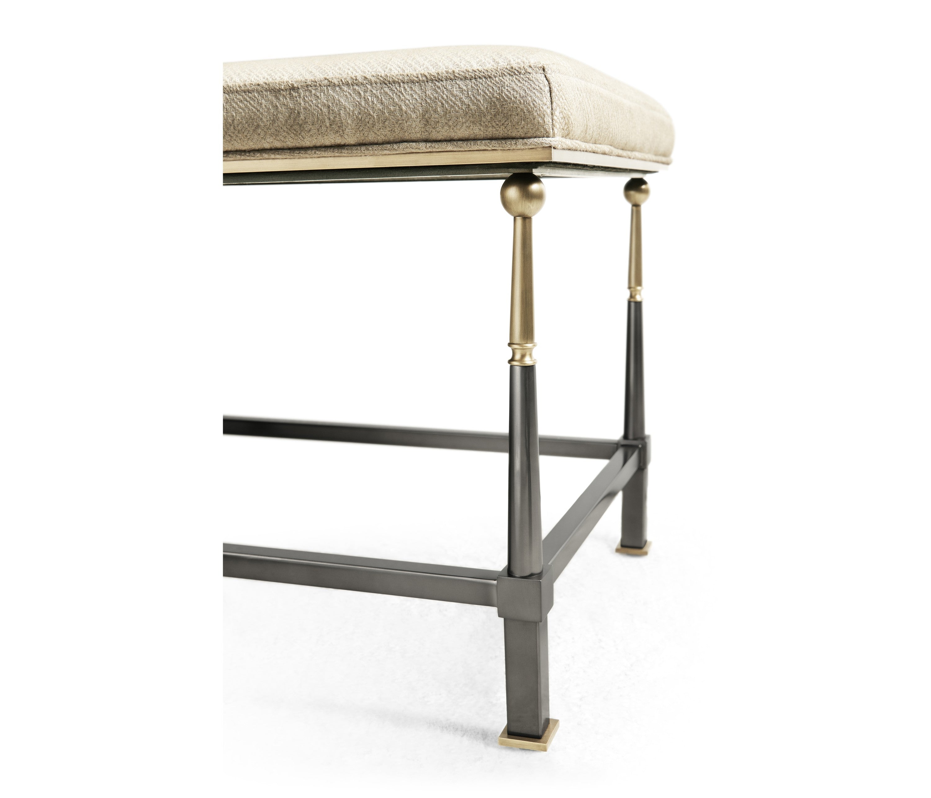 Jonathan Charles Hamilton Bench ( 496002-SDG-F200 )