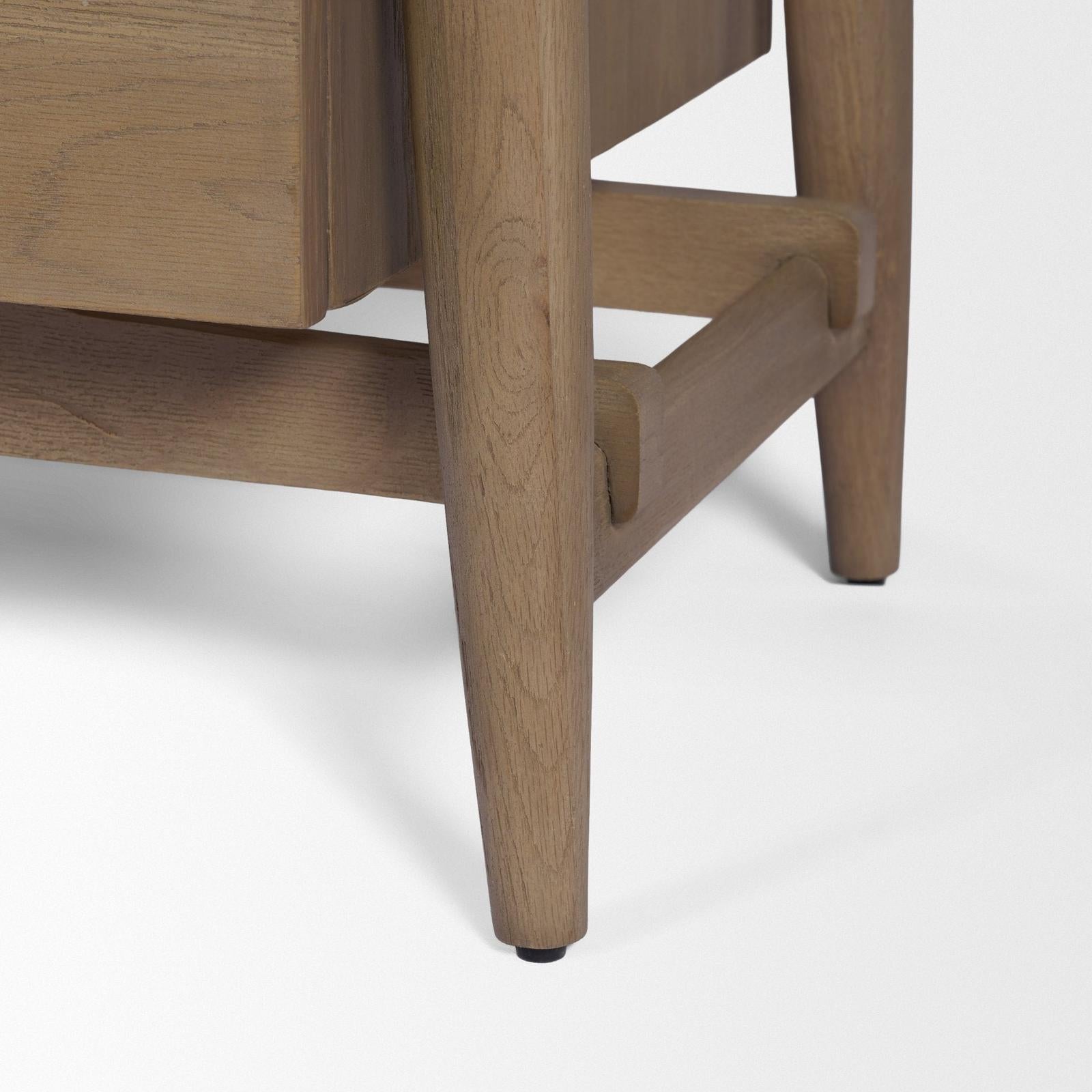 Mercana Hollis Wood 3-Drawer Closed Nightstand
