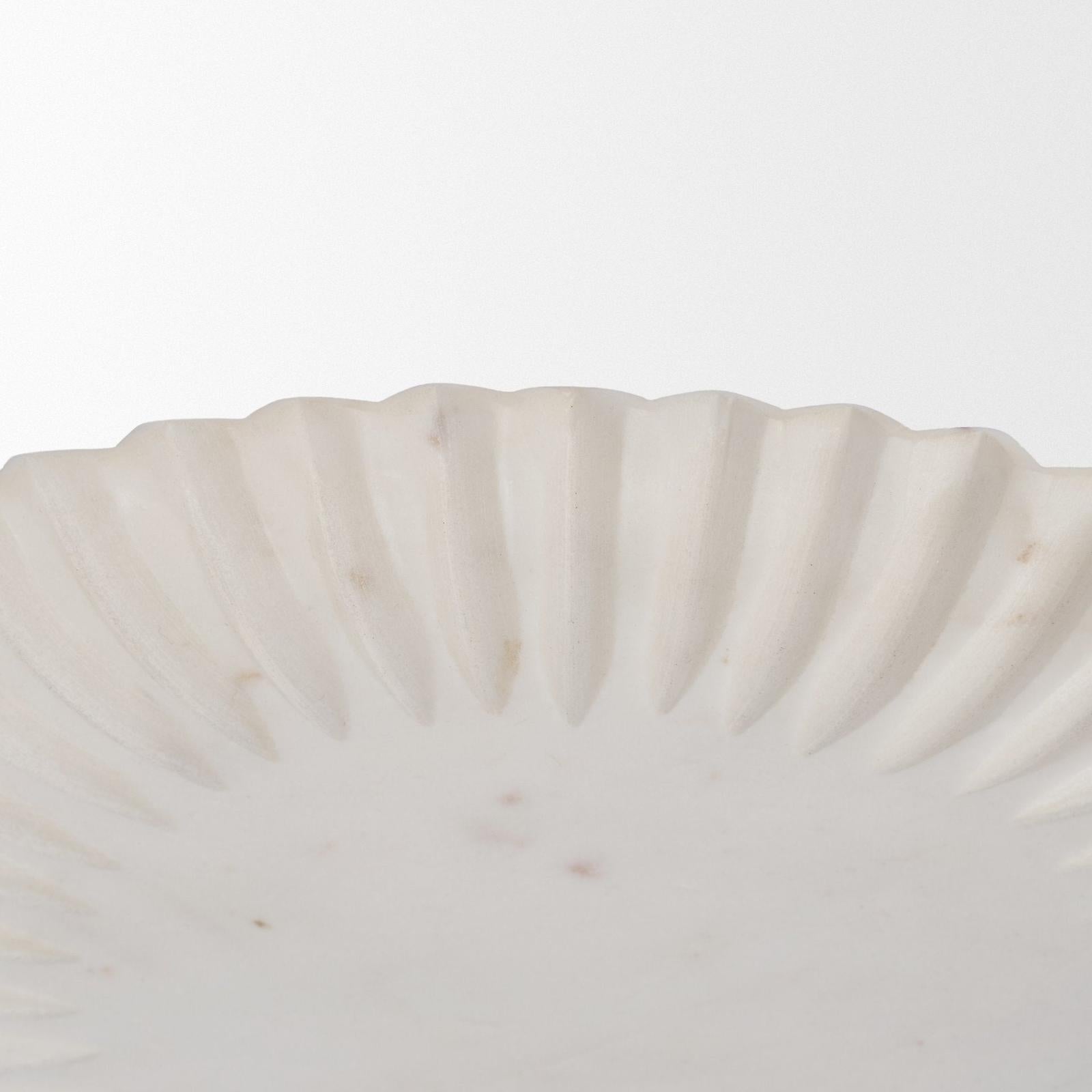 Mercana Fiora Marble Scalloped Decorative Bowl