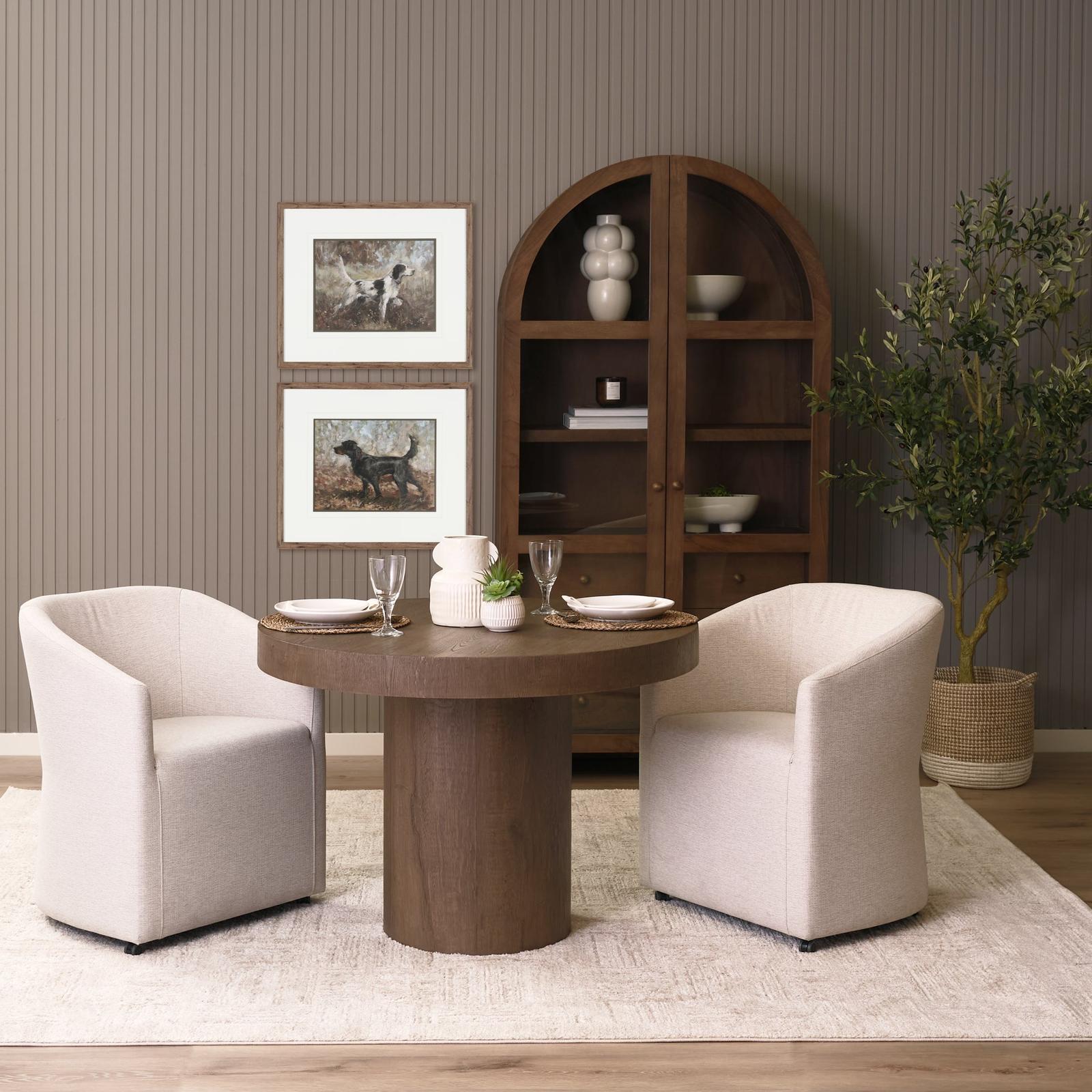 Mercana Lyonne Round 4-Seater Pedestal Dining Table