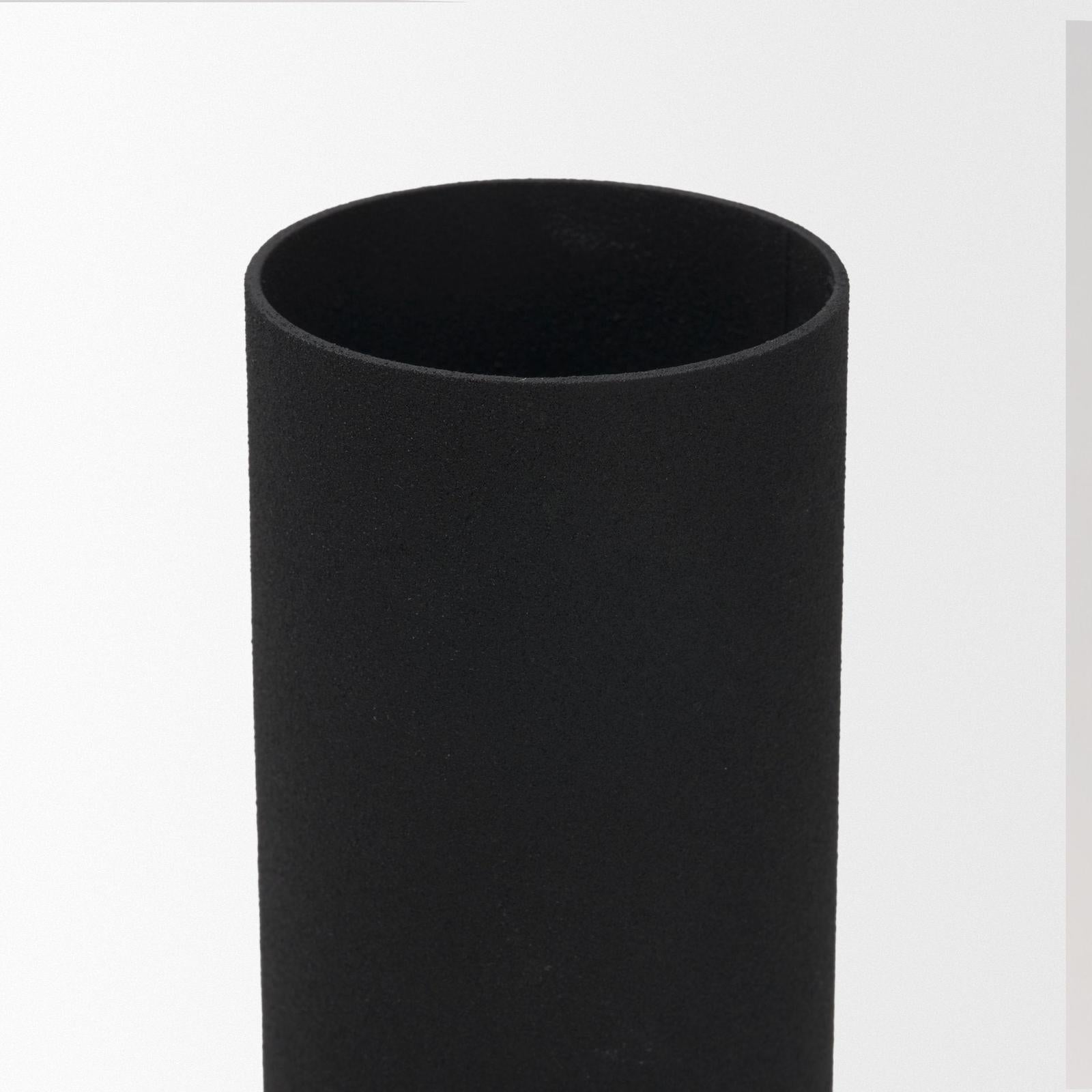 Mercana Veda Black Metal Geometric Vase