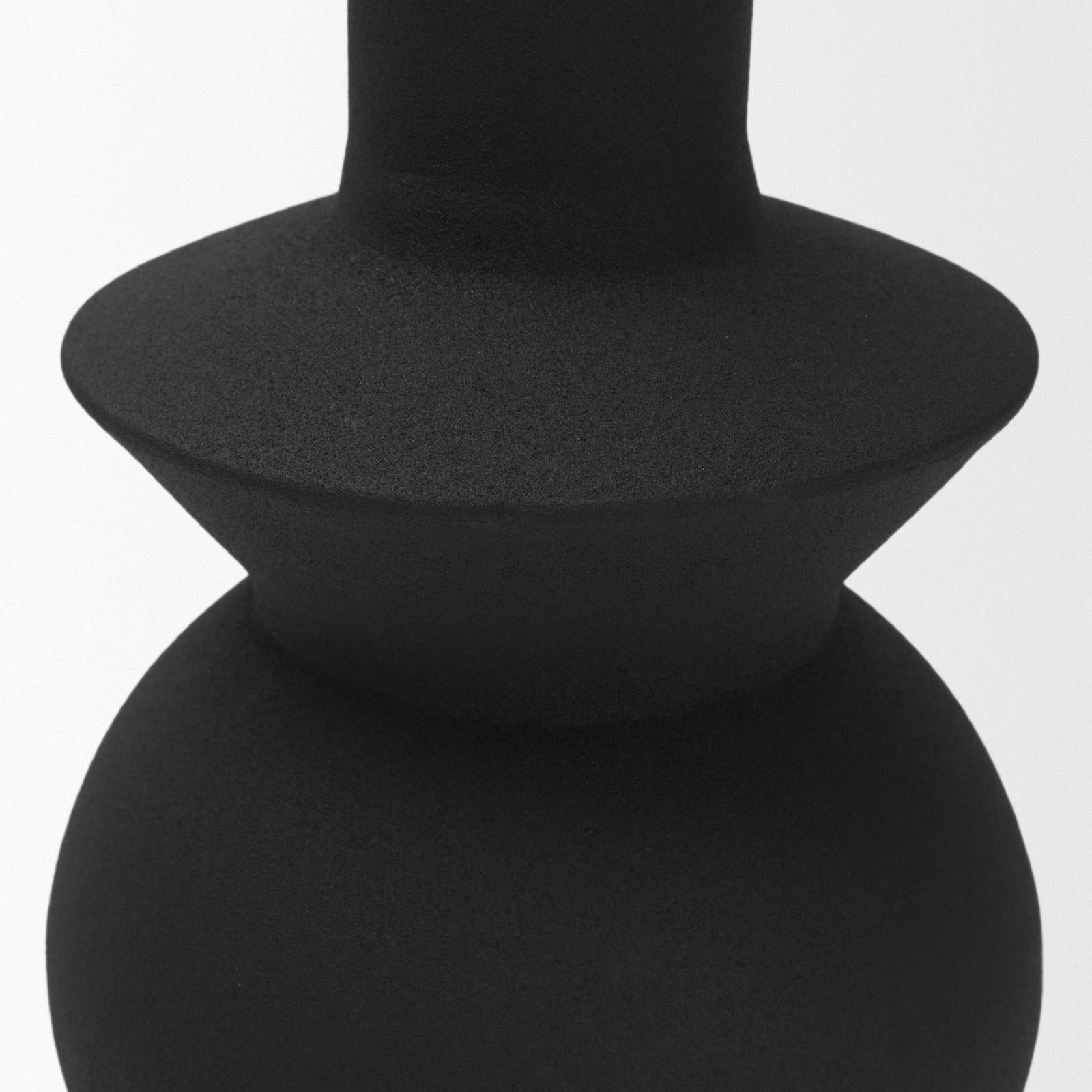 Mercana Veda Black Metal Geometric Vase