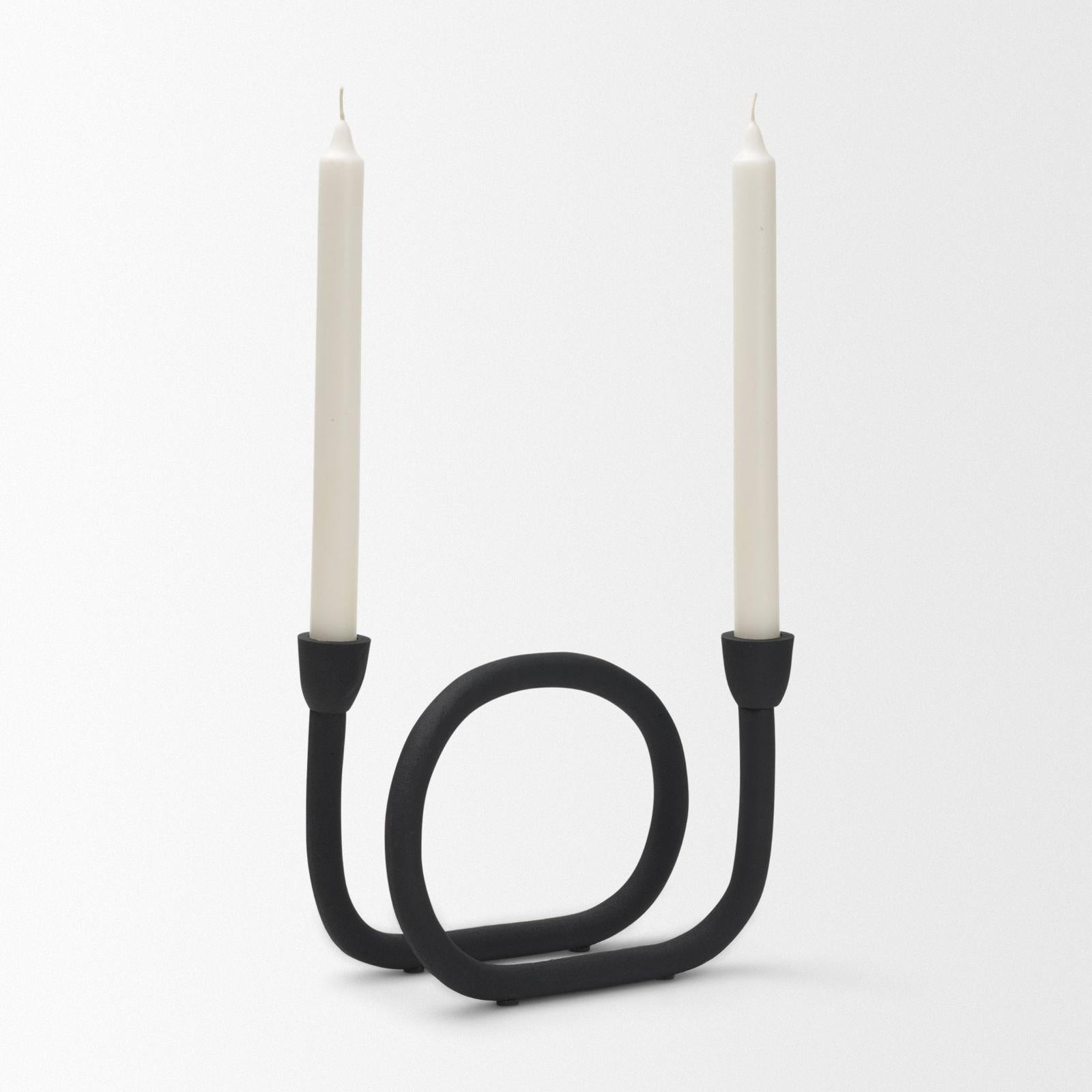 Mercana Serpens Black Metal Candle Holder