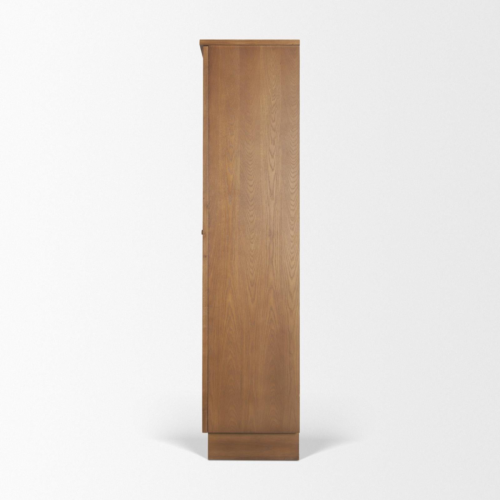 Mercana Winsford Two-Tone Oak Display Cabinet w/ Glass Doors
