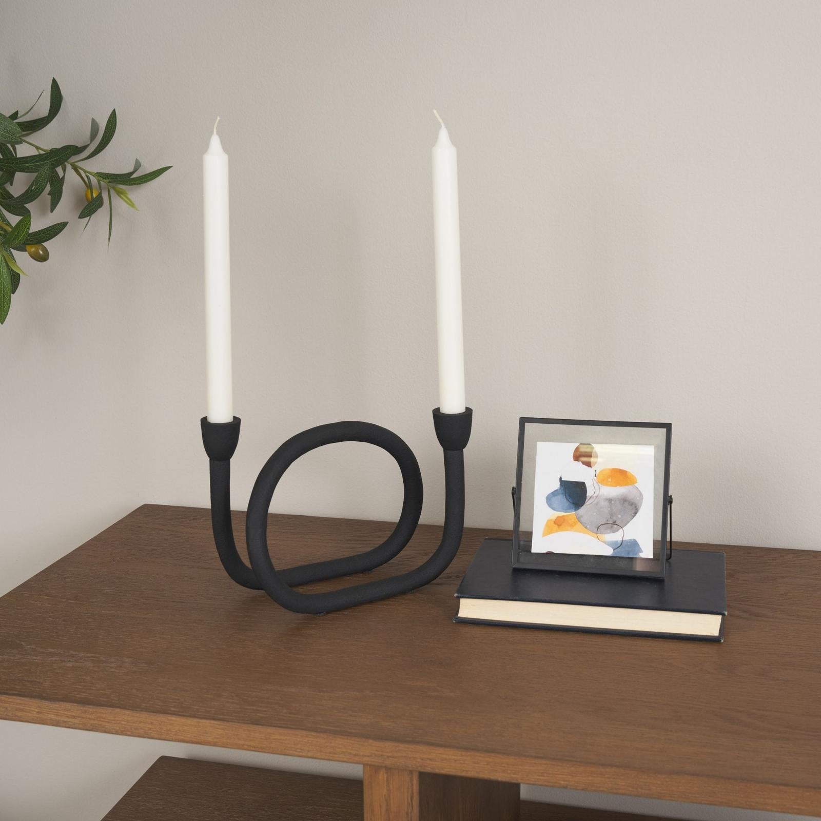 Mercana Serpens Black Metal Candle Holder
