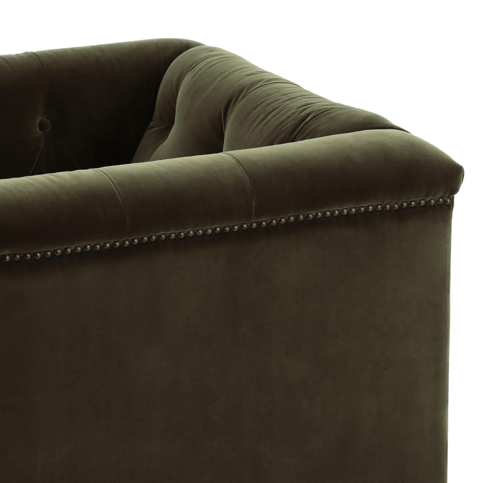 Maxx Swivel Chair