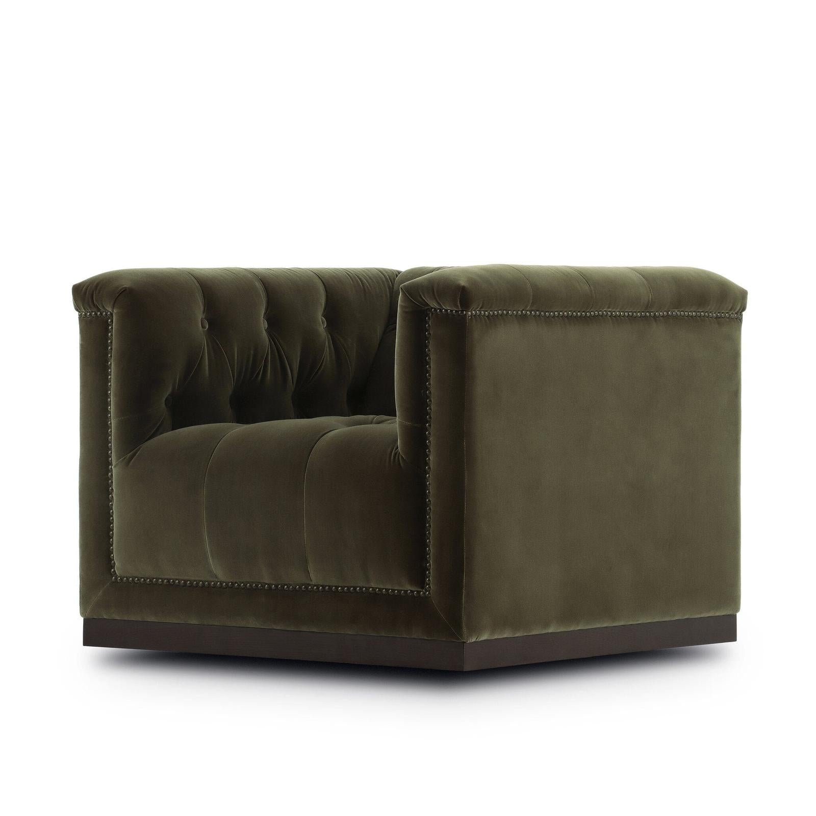 Maxx Swivel Chair