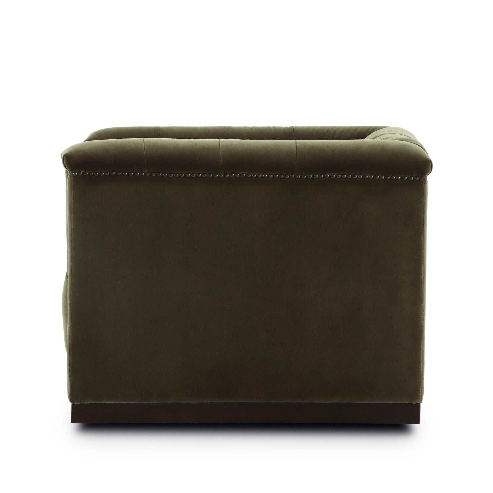 Maxx Swivel Chair