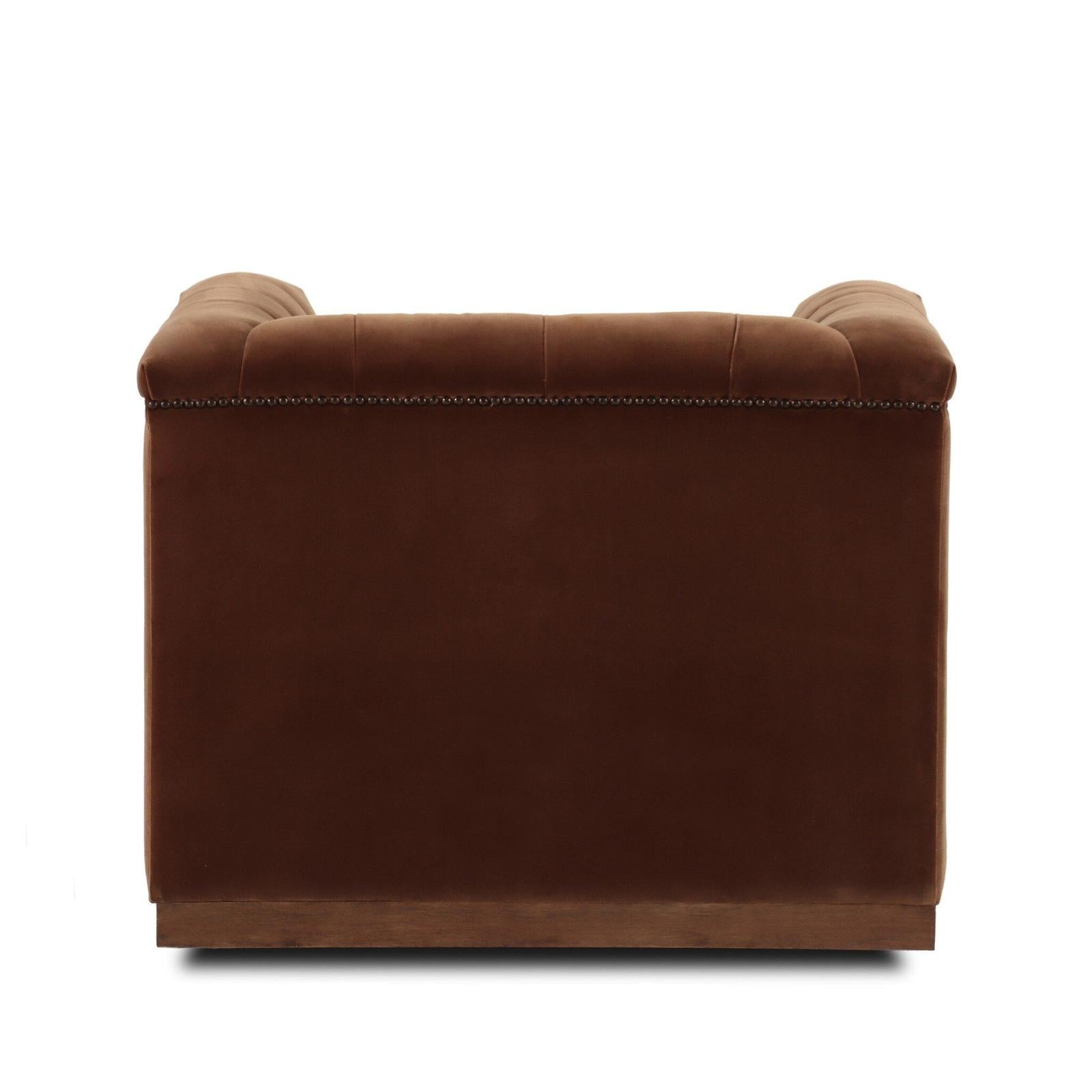 Maxx Swivel Chair