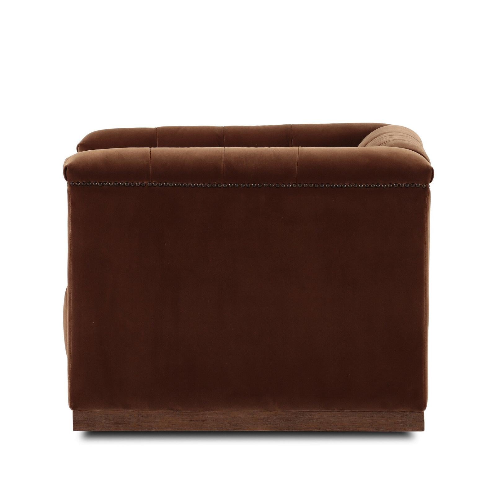 Maxx Swivel Chair