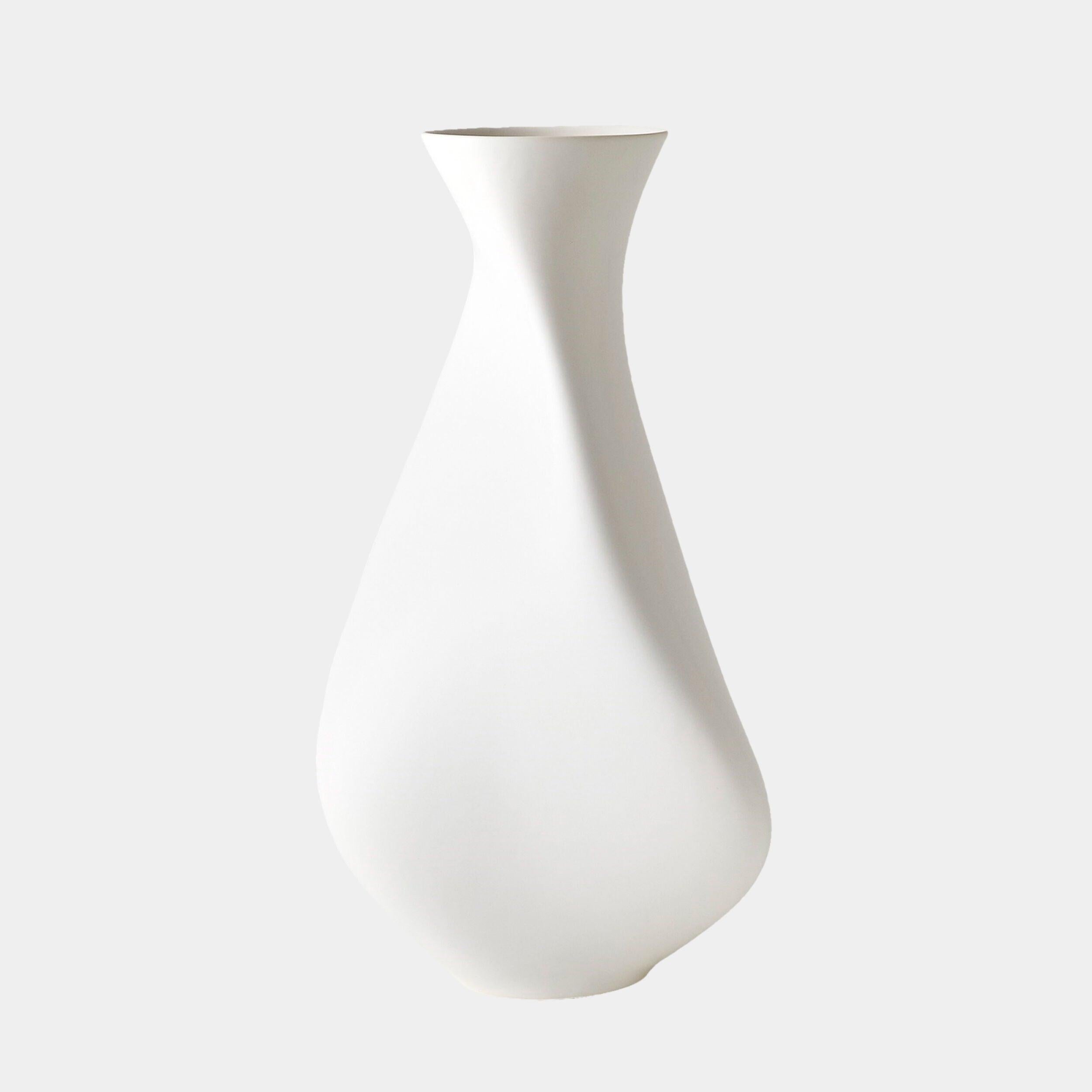 Global Views Serenity Vase