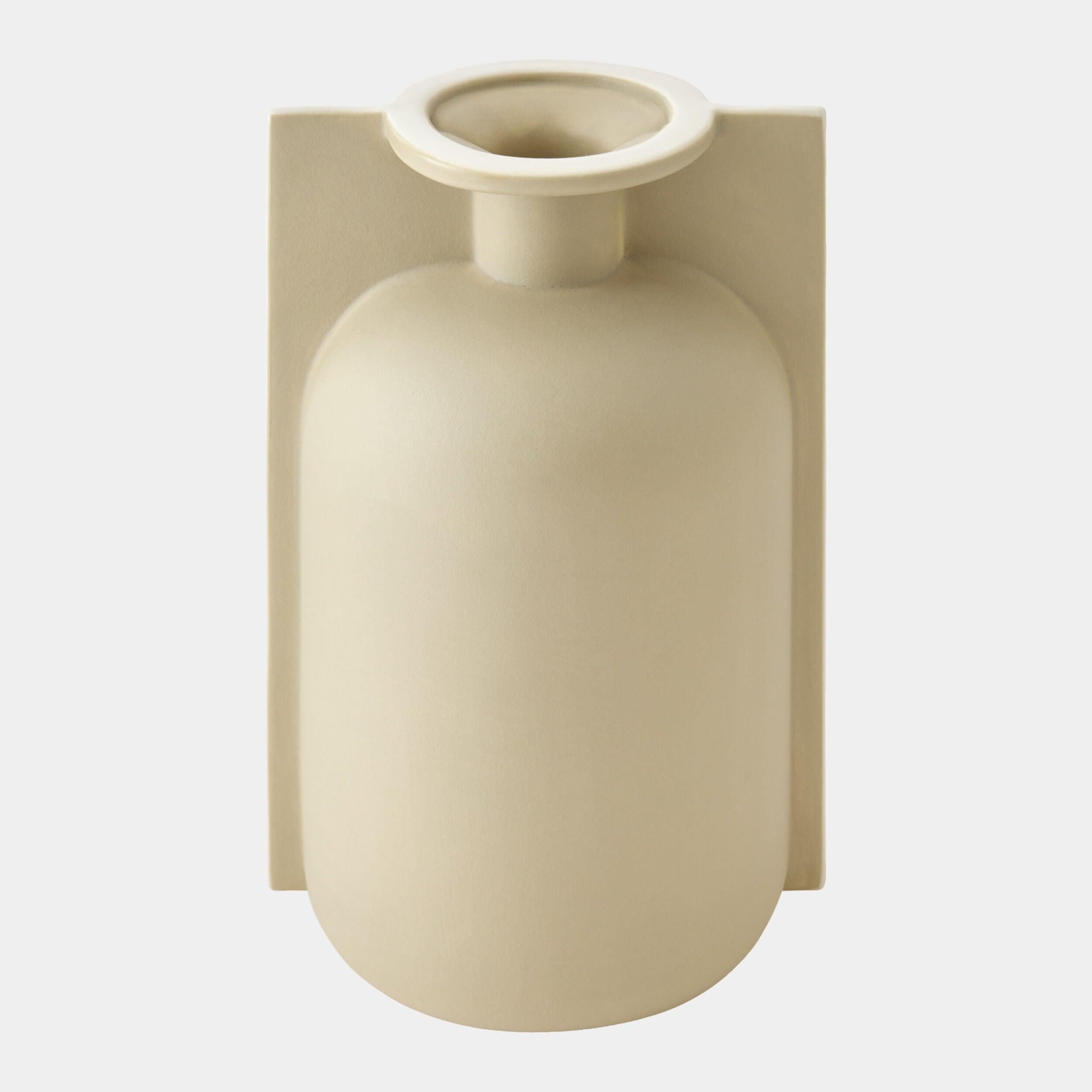Global Views Brim Vase