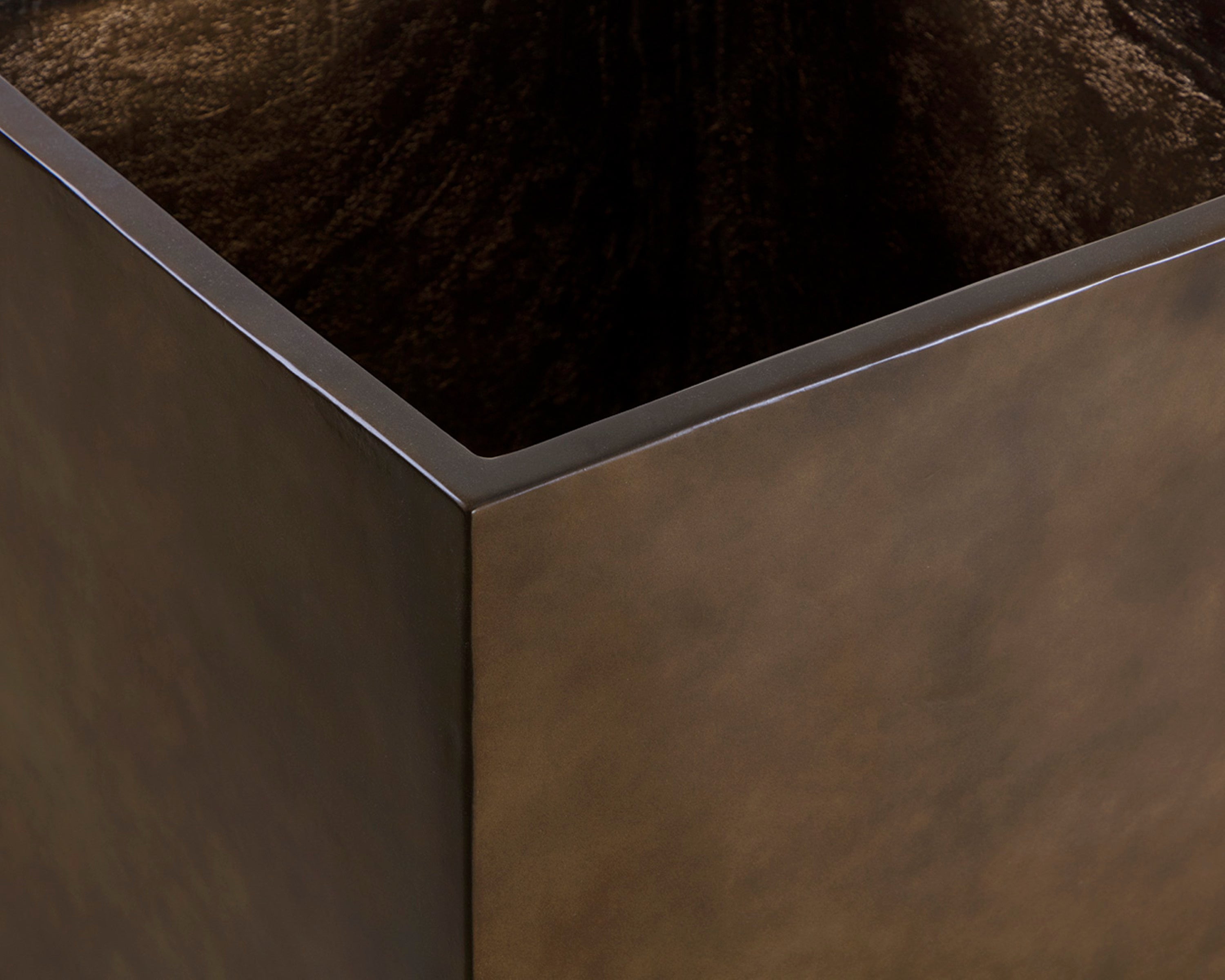 Sunpan Tansy Planter