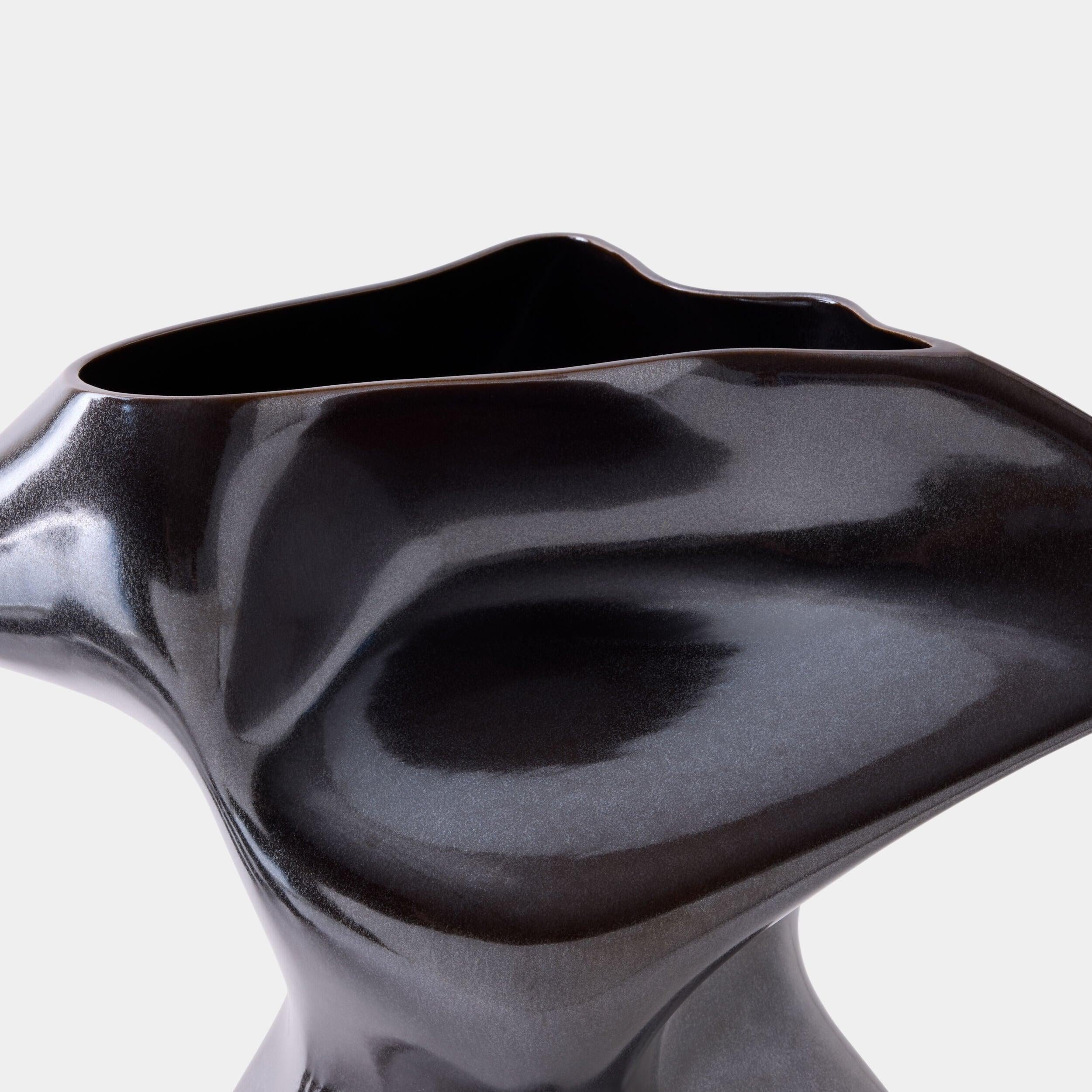 Global Views Cadence Vase