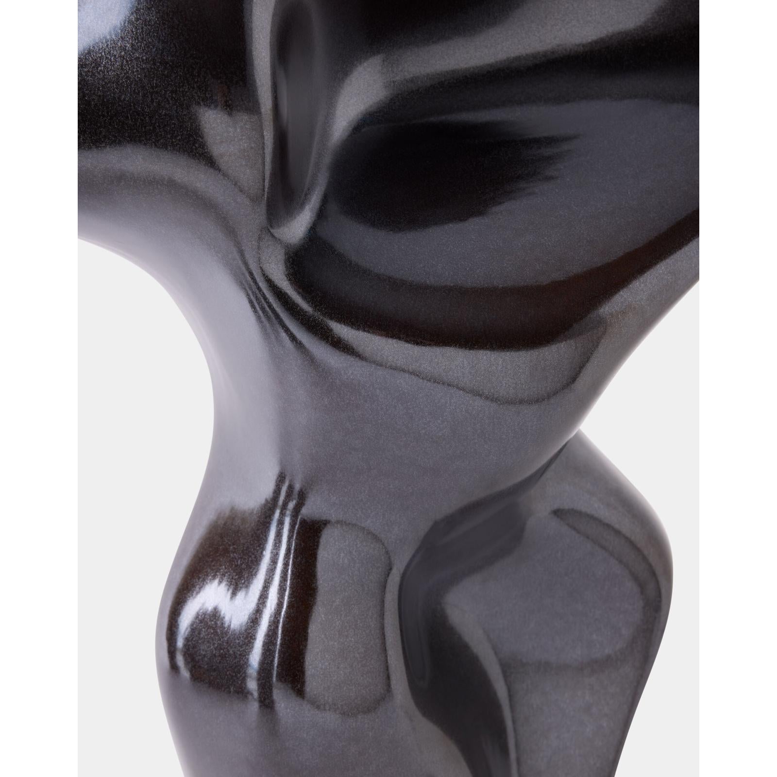 Global Views Cadence Vase