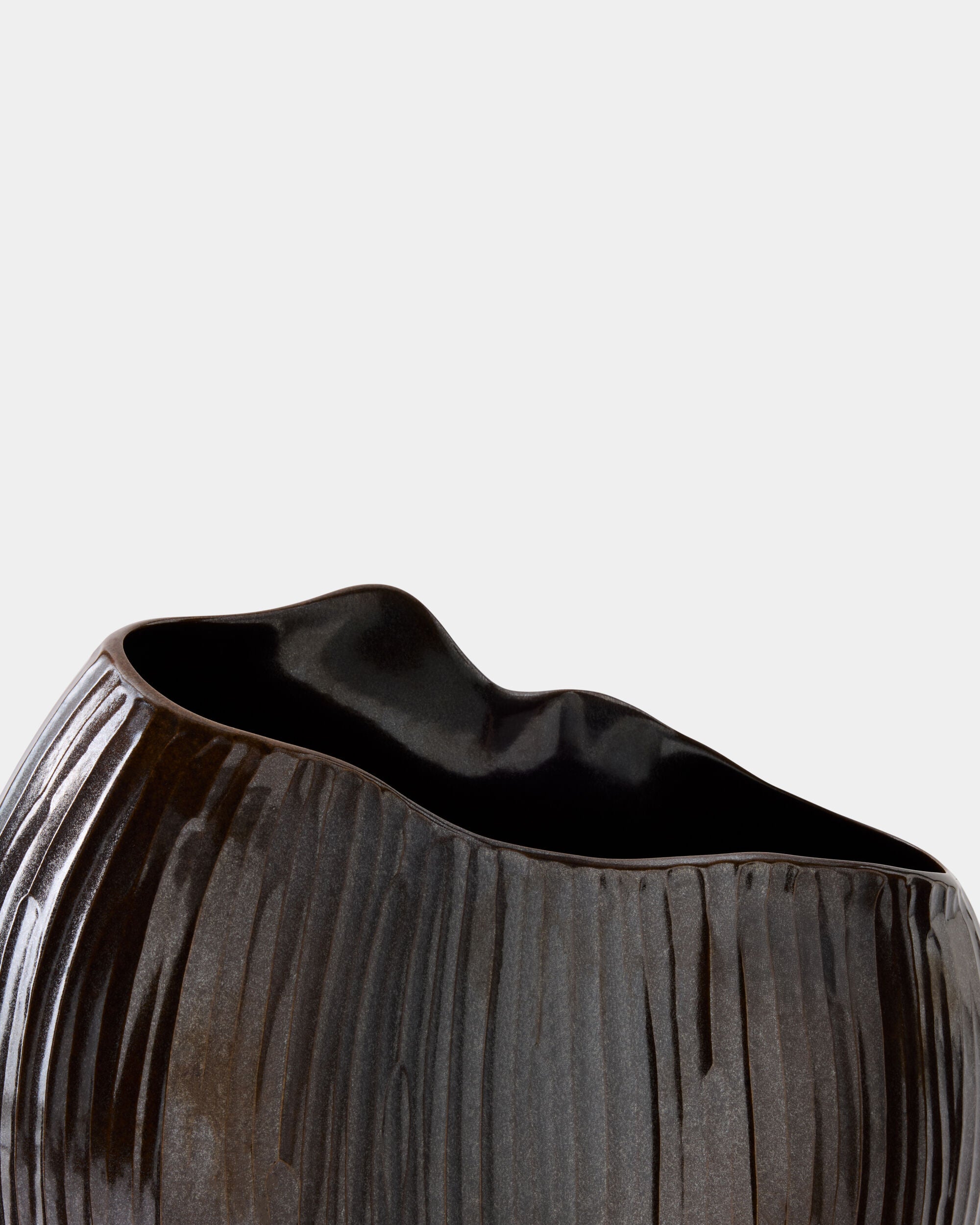 Global Views Horn Vase