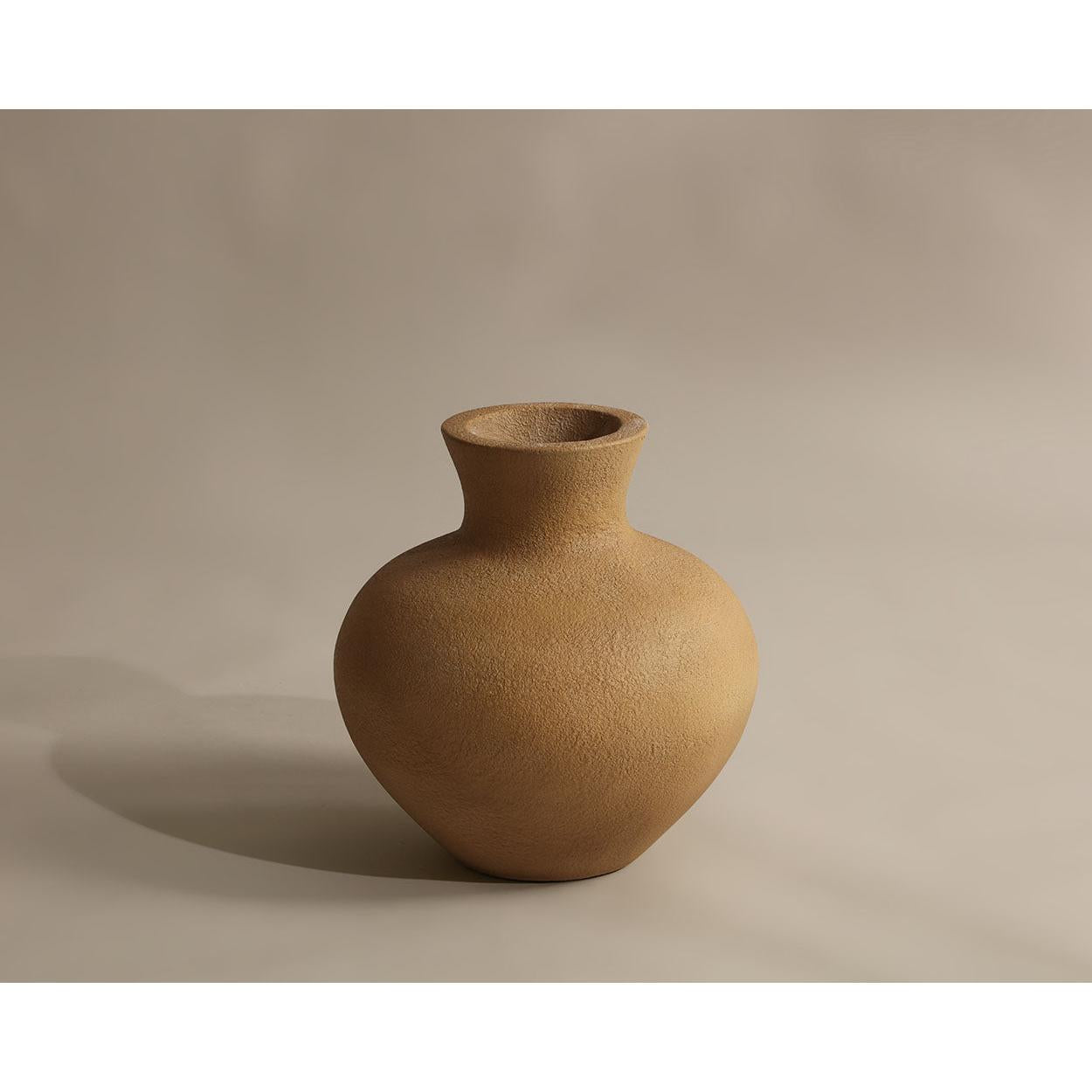 Sunpan Amal Vase