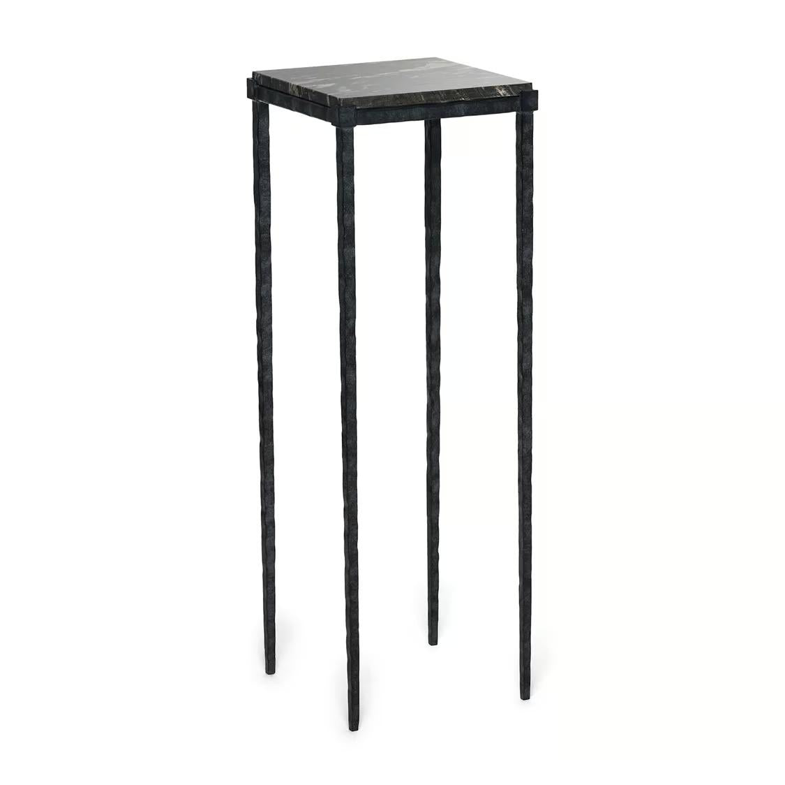 Interlude Reese Grand Pedestal