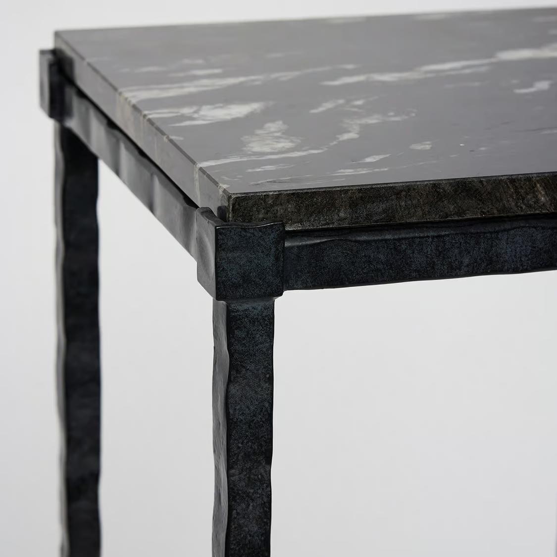 Interlude Reese Grand Pedestal