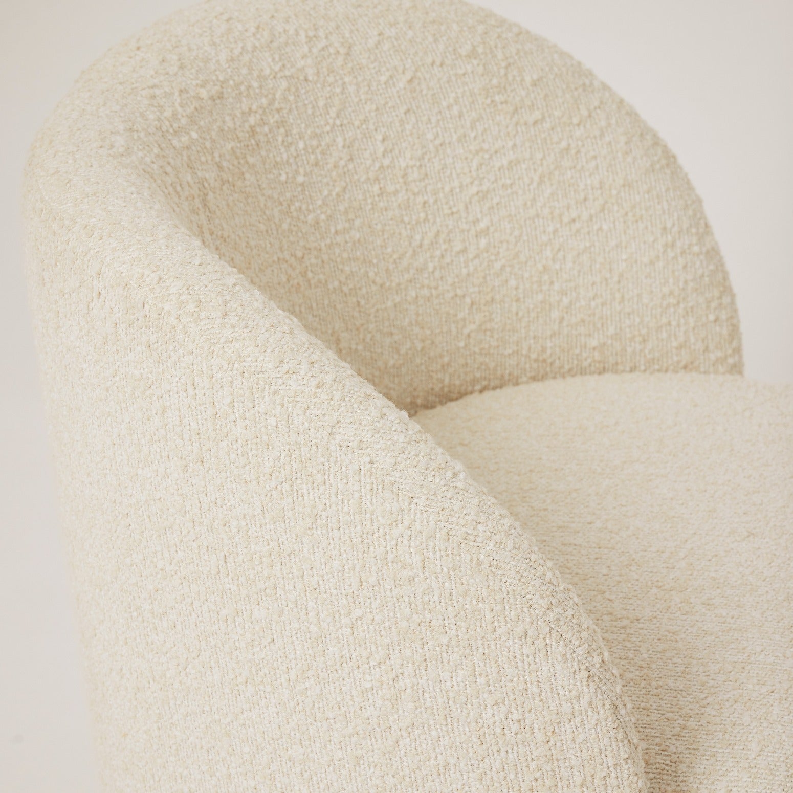 Interlude Oslo Swivel Lounge Chair