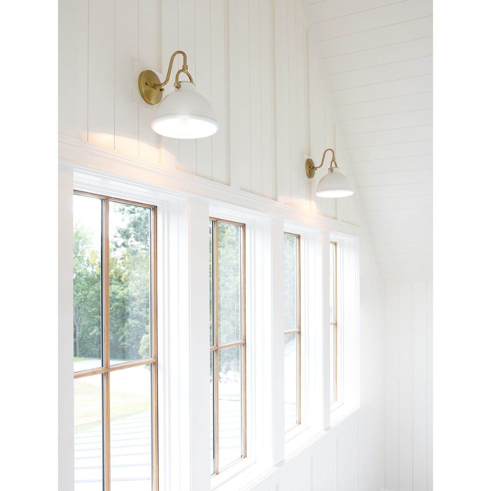 Regina Andrew Eloise Ceramic White Sconce